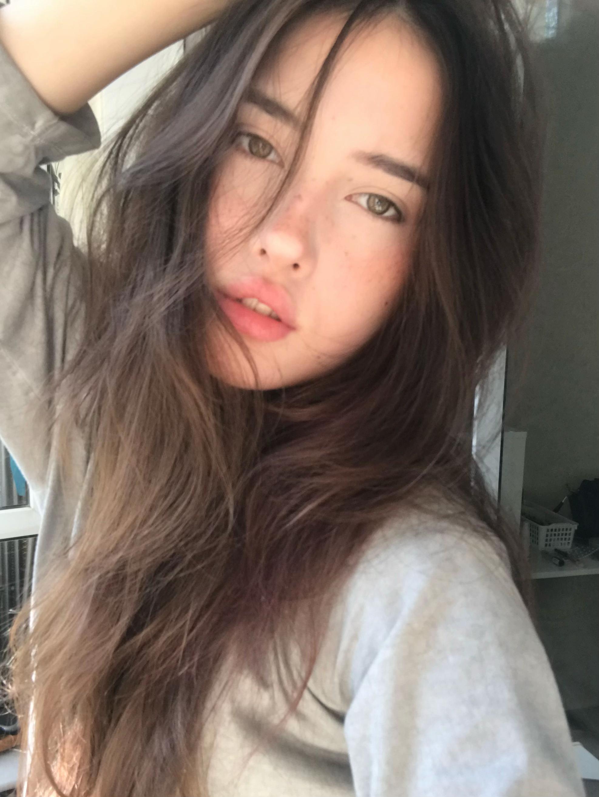 @ТГК: Who is Neliq?