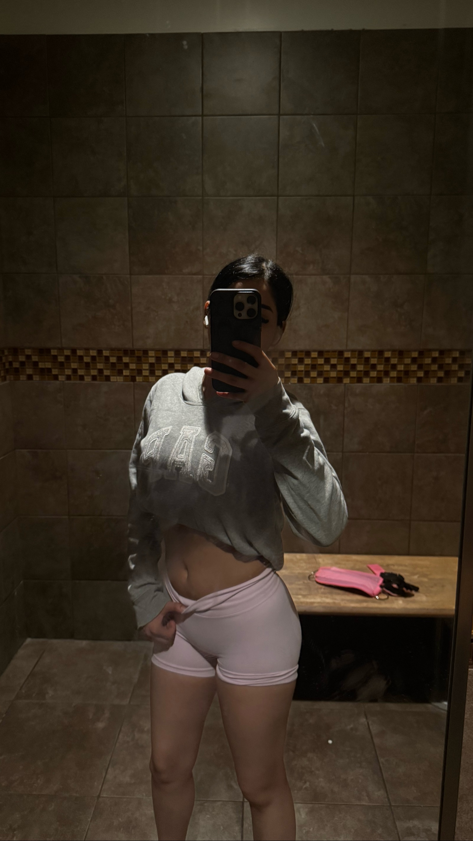 @️