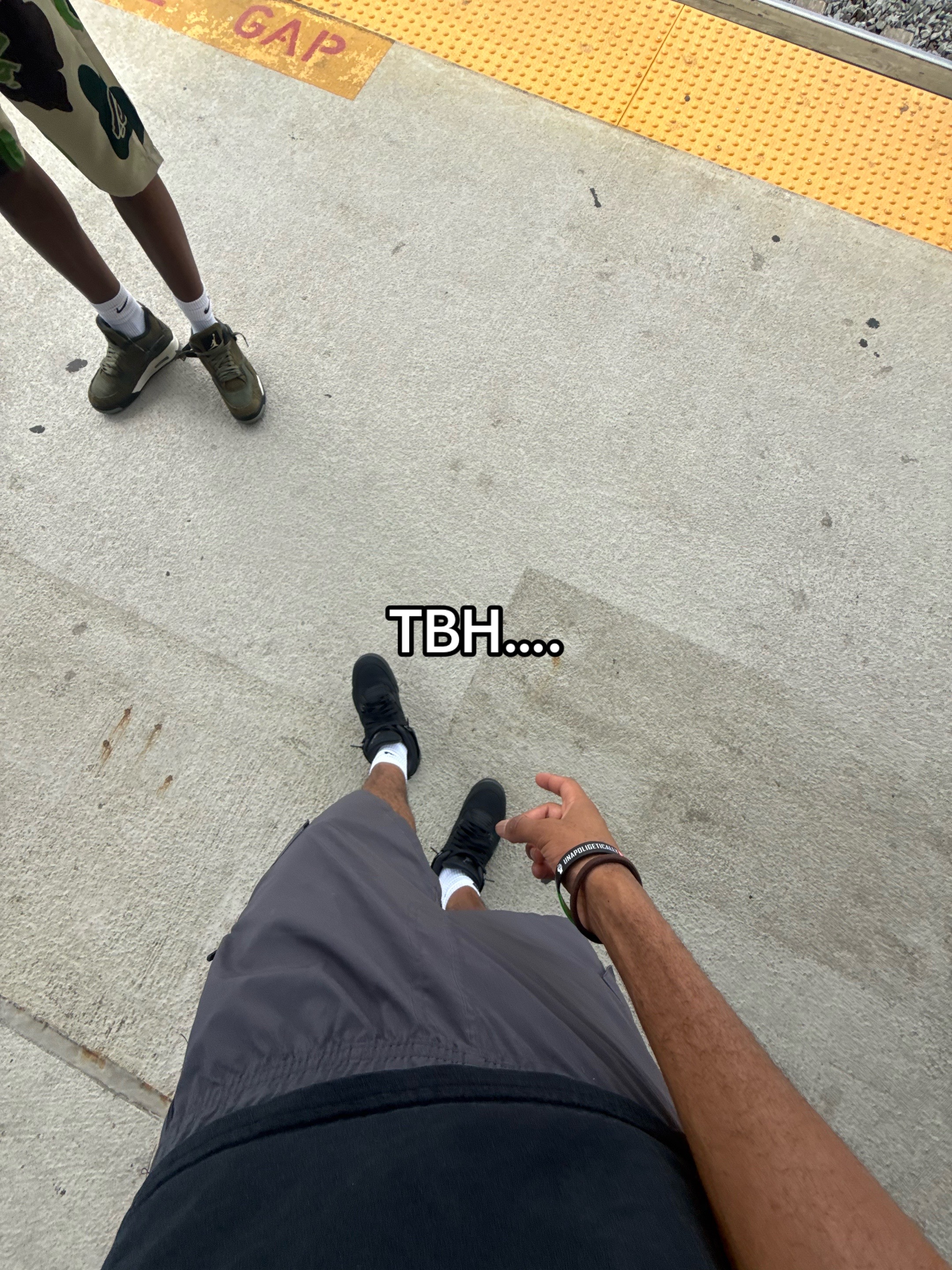 @C3tothurl_🕴️