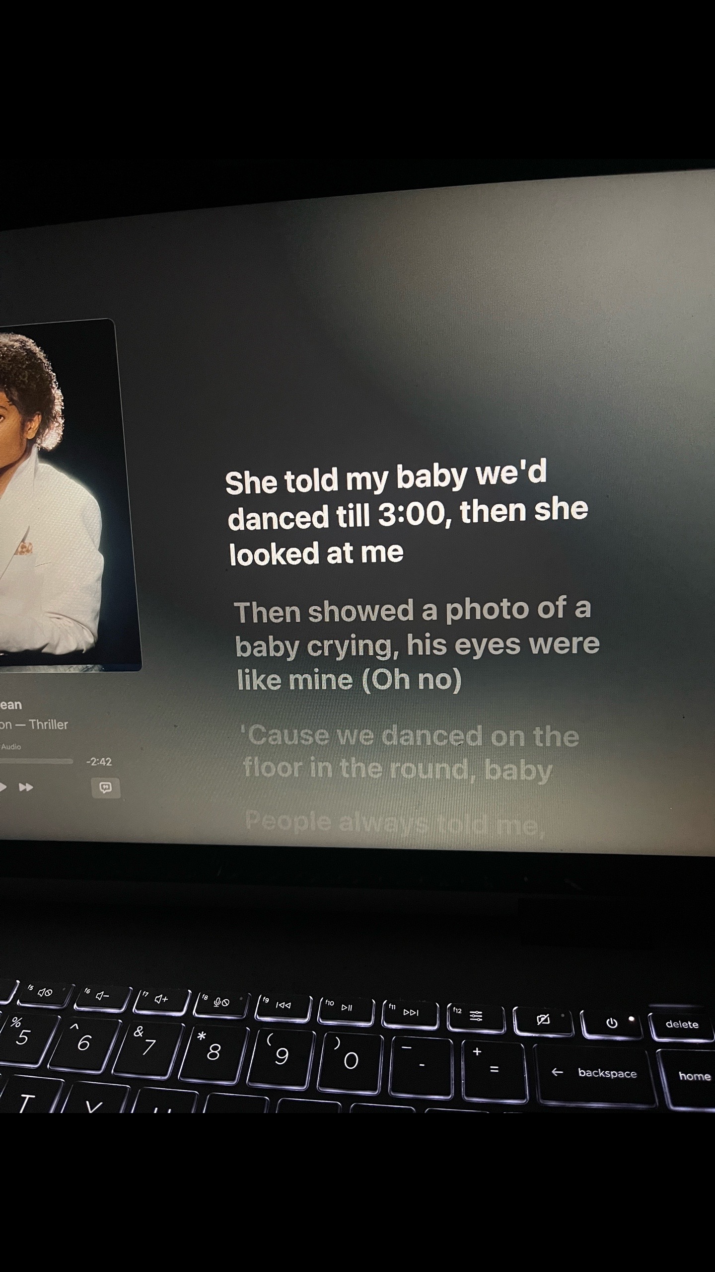 @Hit Lyrics