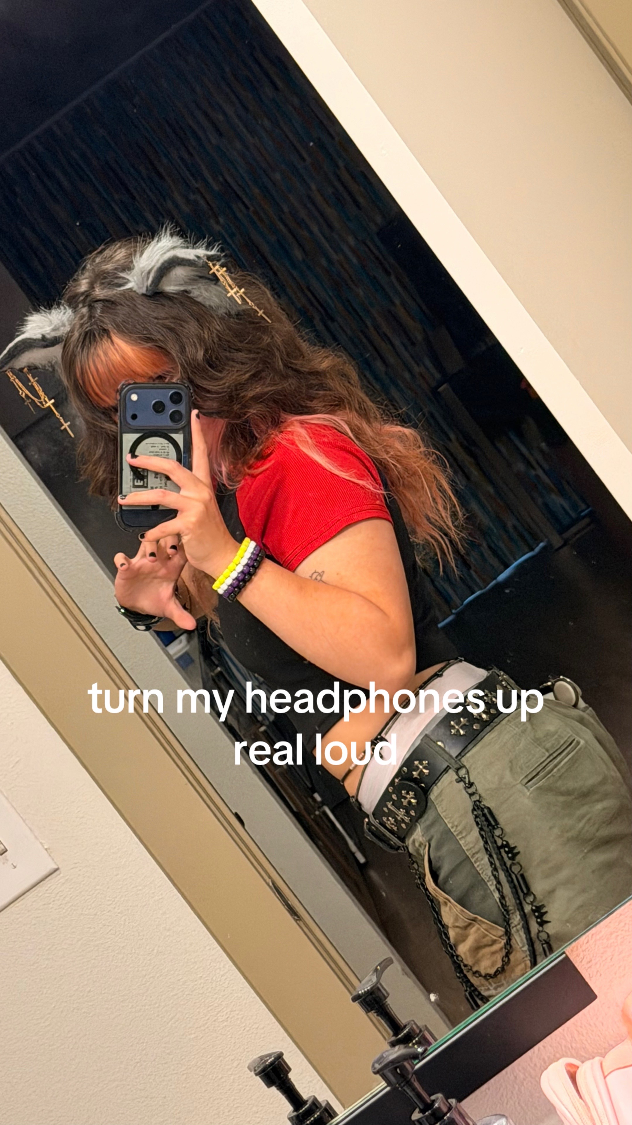 @non binary twink ๐