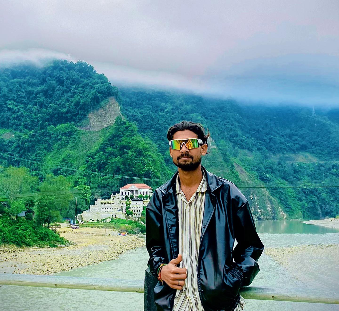 @Akhil❤️💓