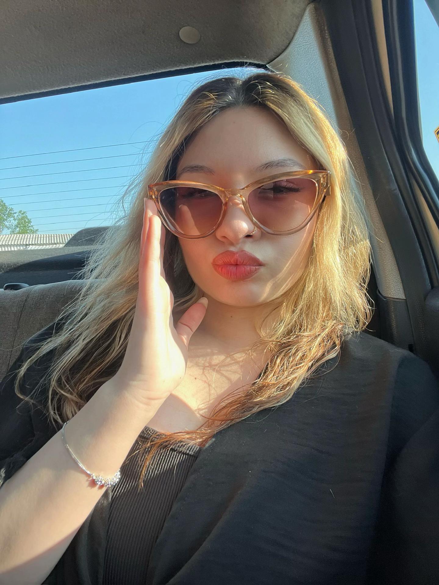 @lyaseminll