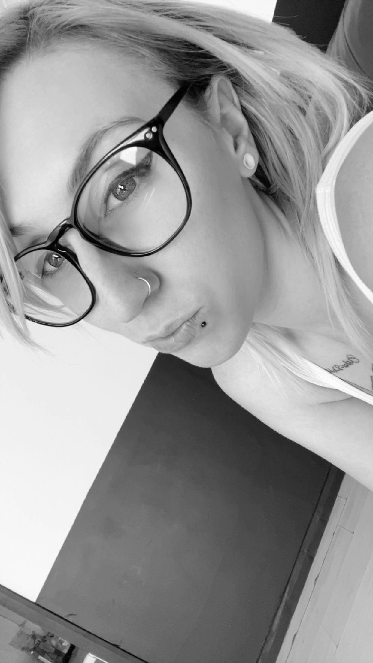 @Chantelle Rose👣🐝