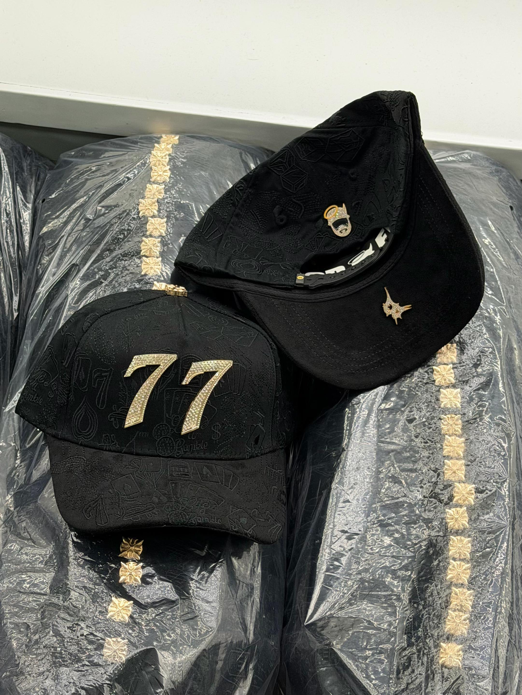 @PLACOSO HATS