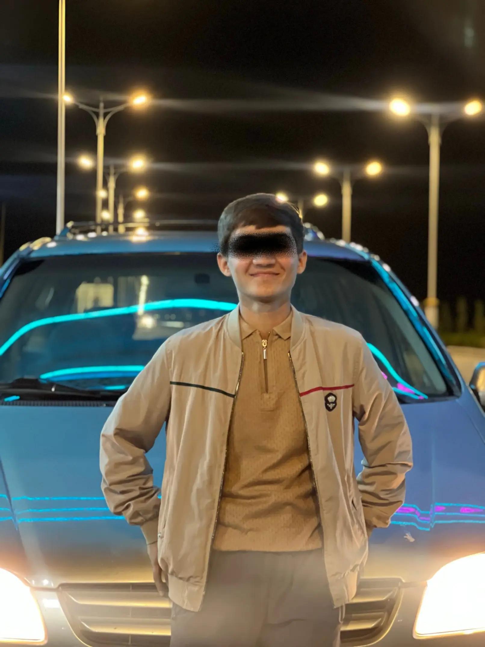 @عزيز