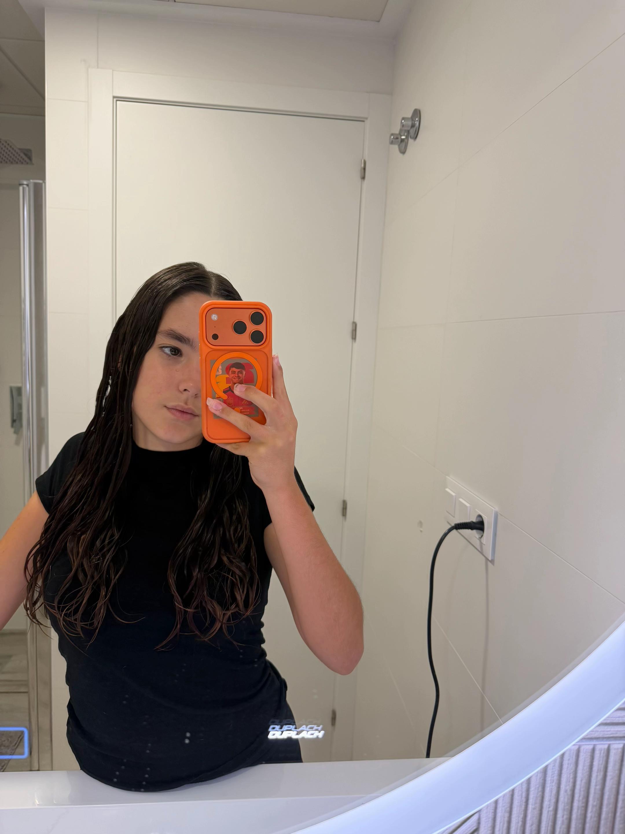 @Nikiii💙