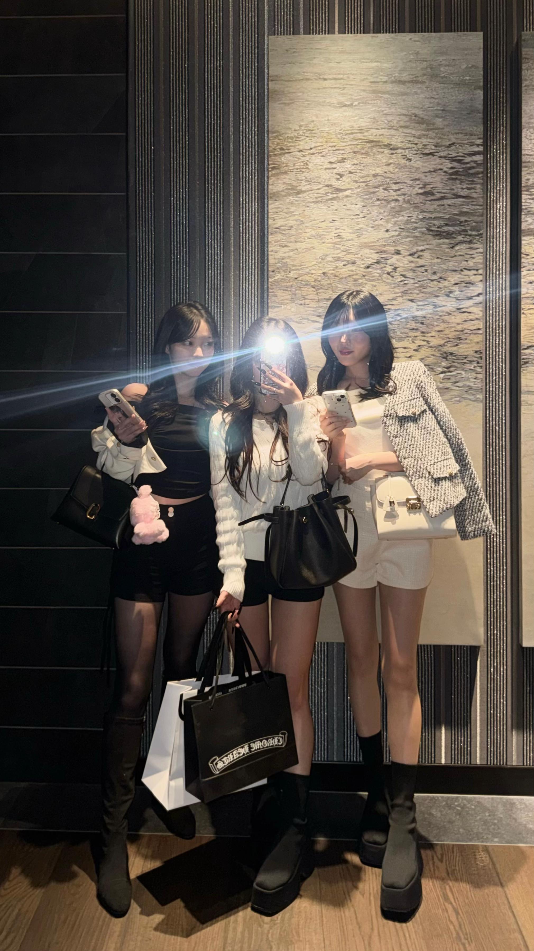@リ コ