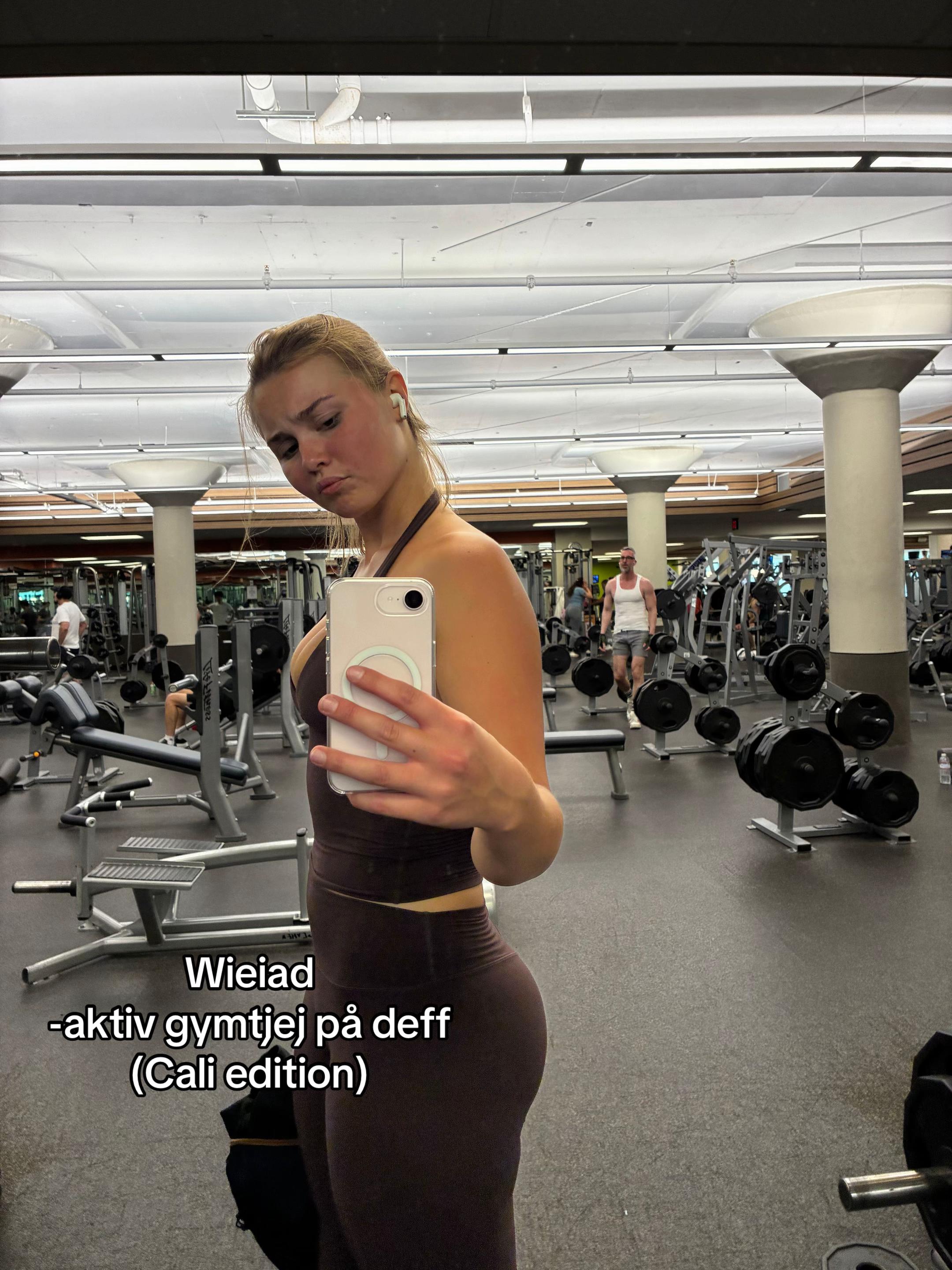 @EstersGym