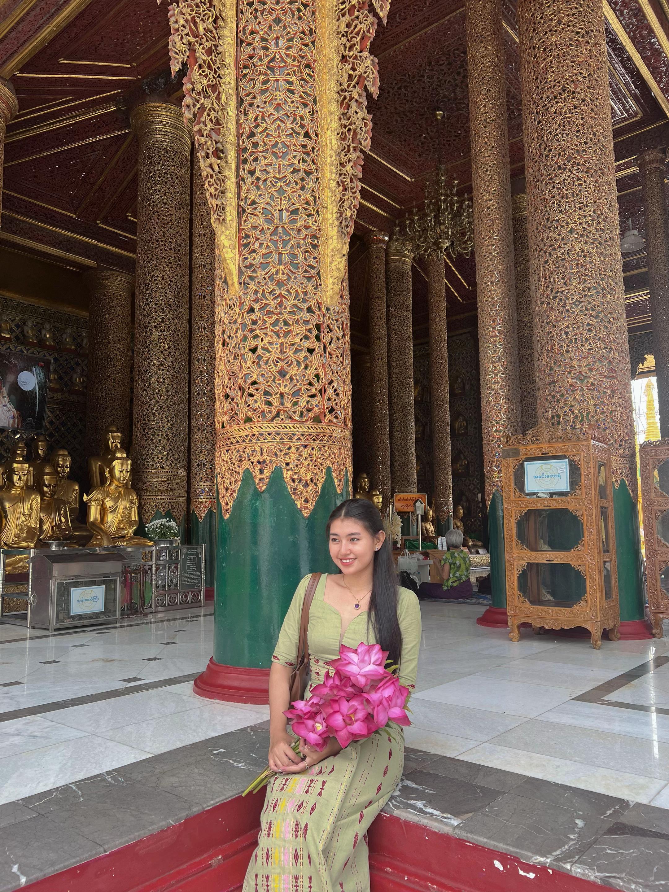 @Htet Htet🍀