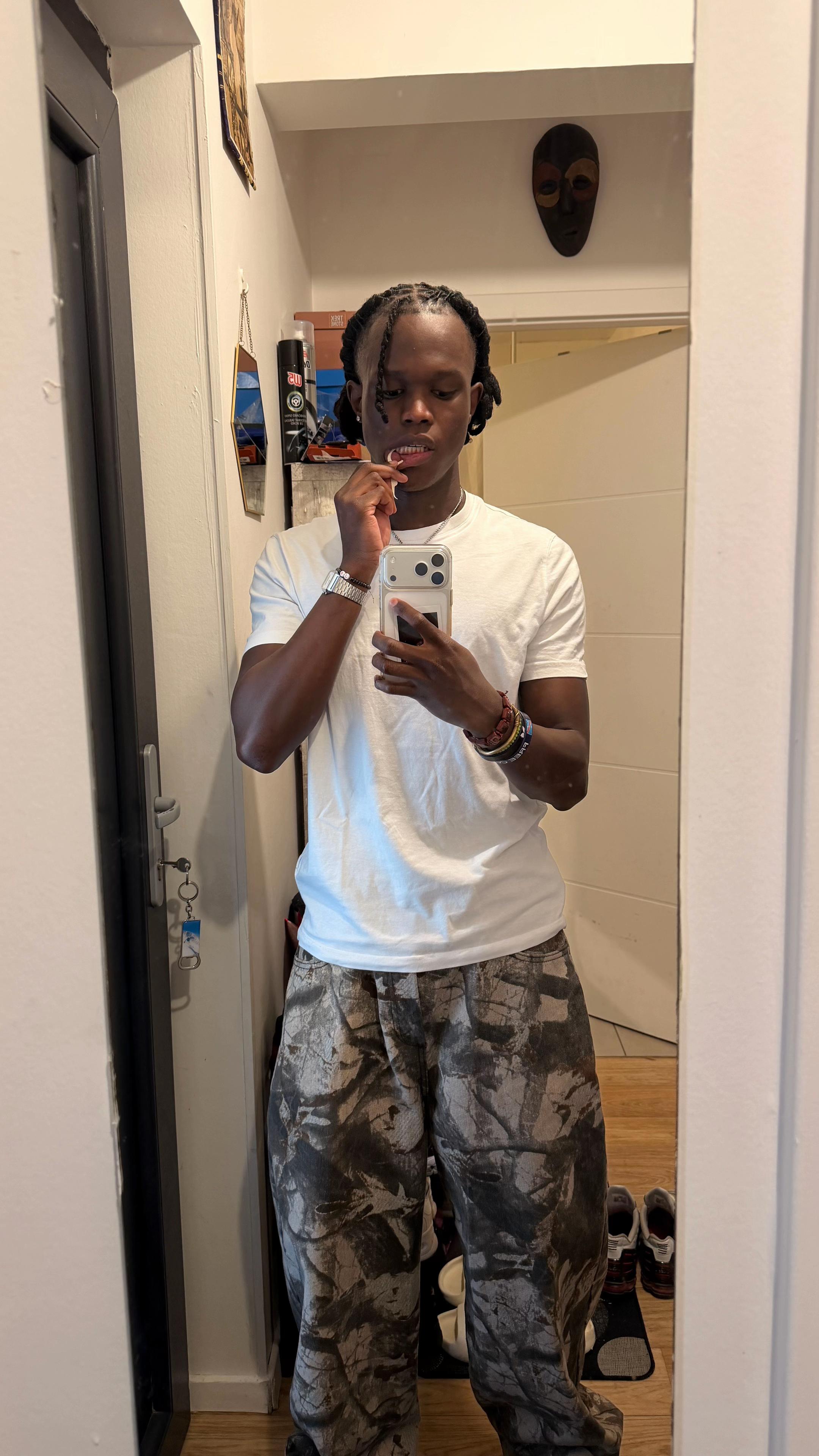 @23