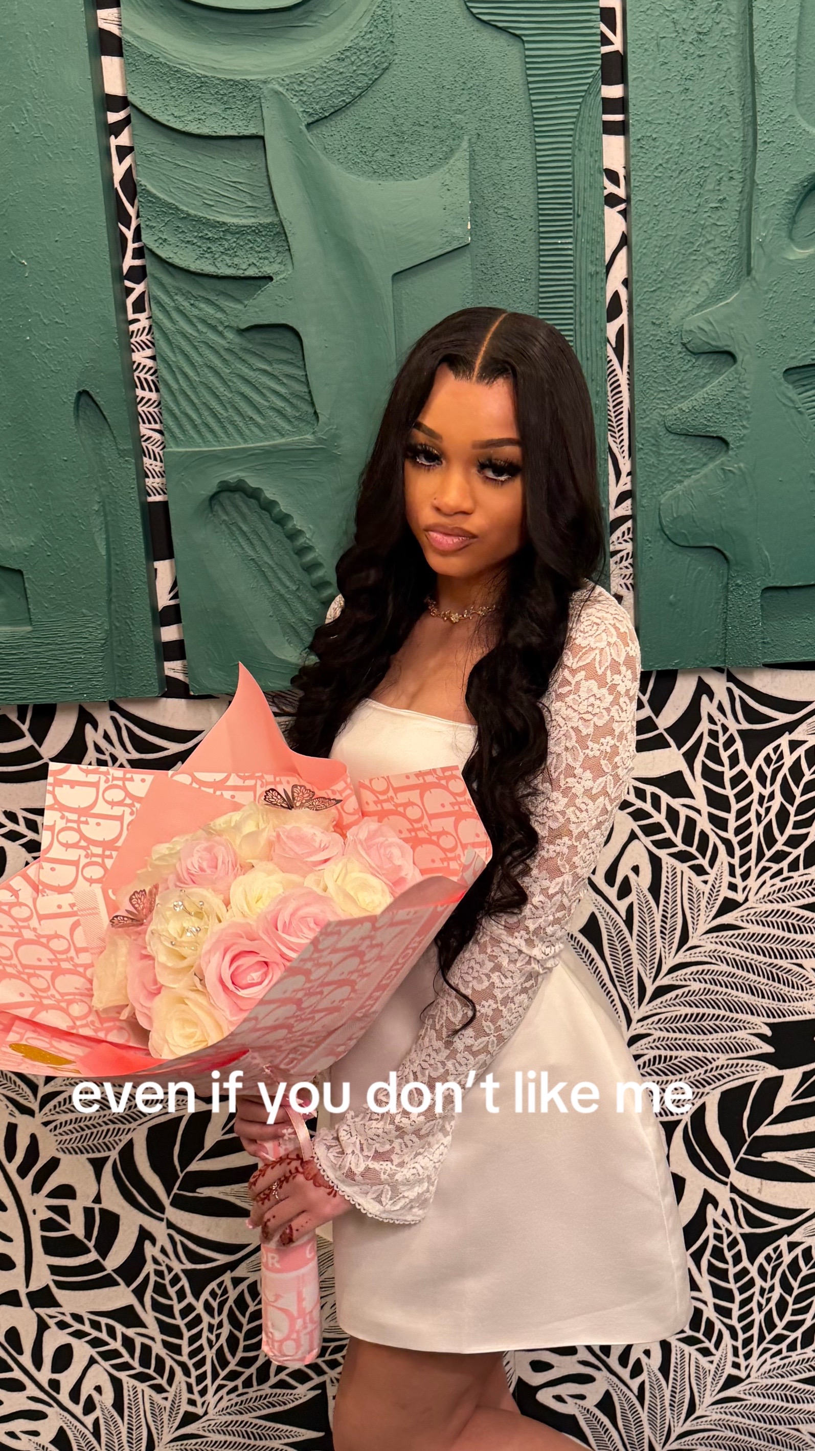 @reinamonaee