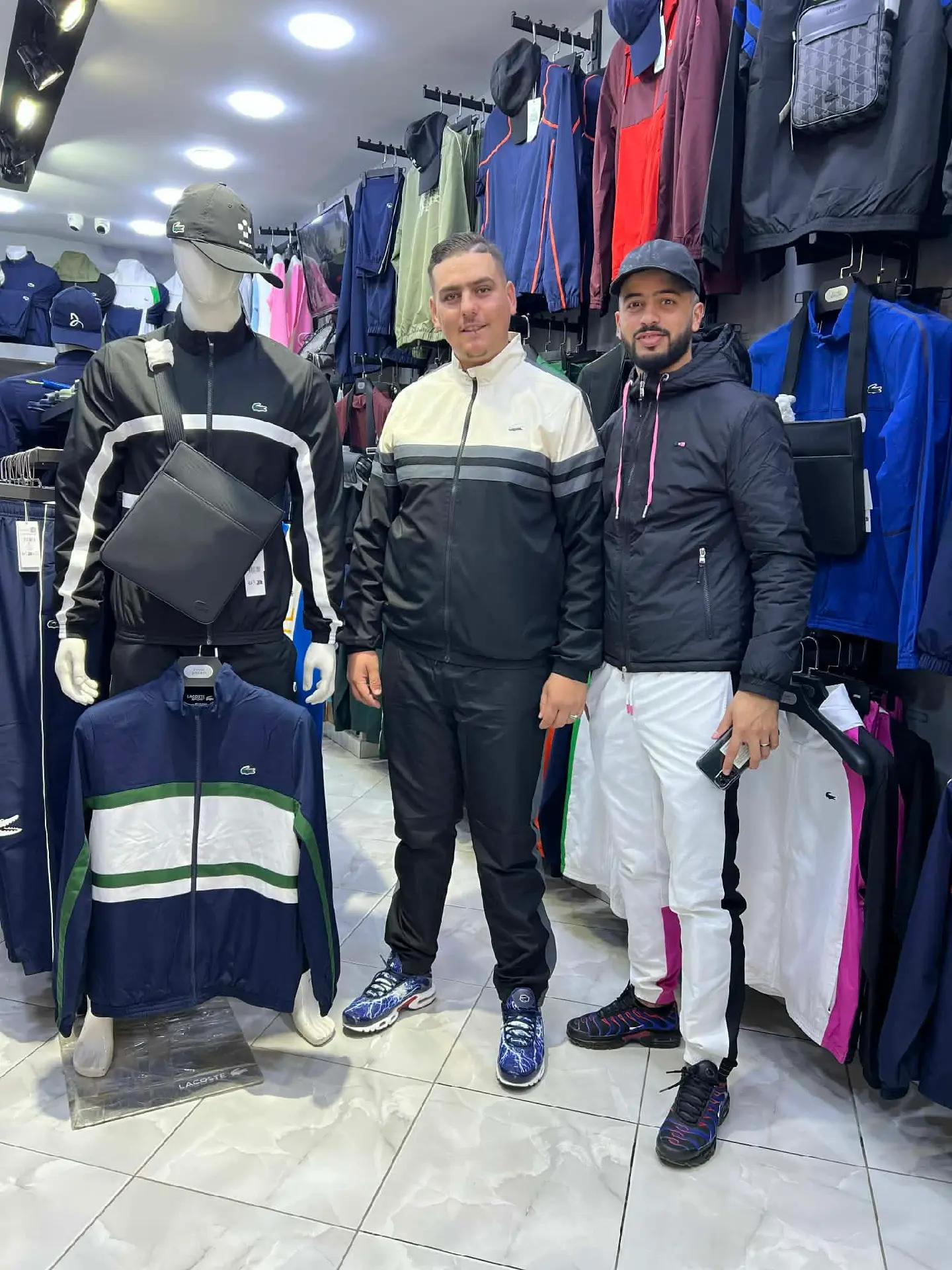 @Hicham Azzi898