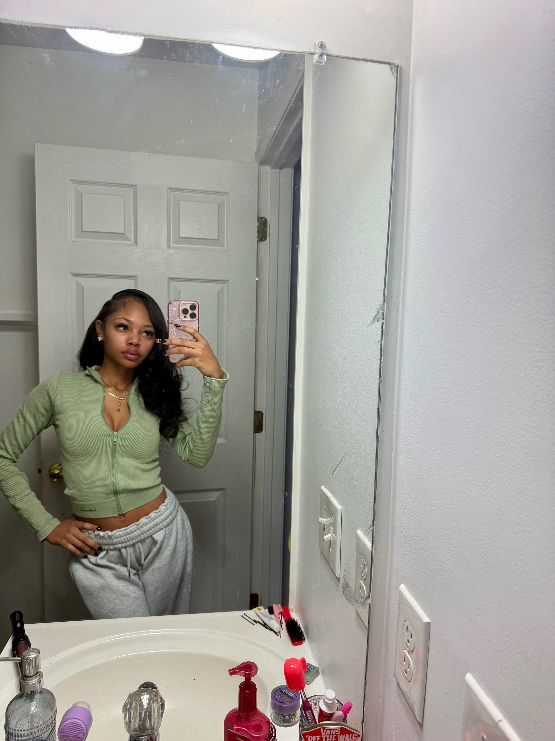 @Ny❣️