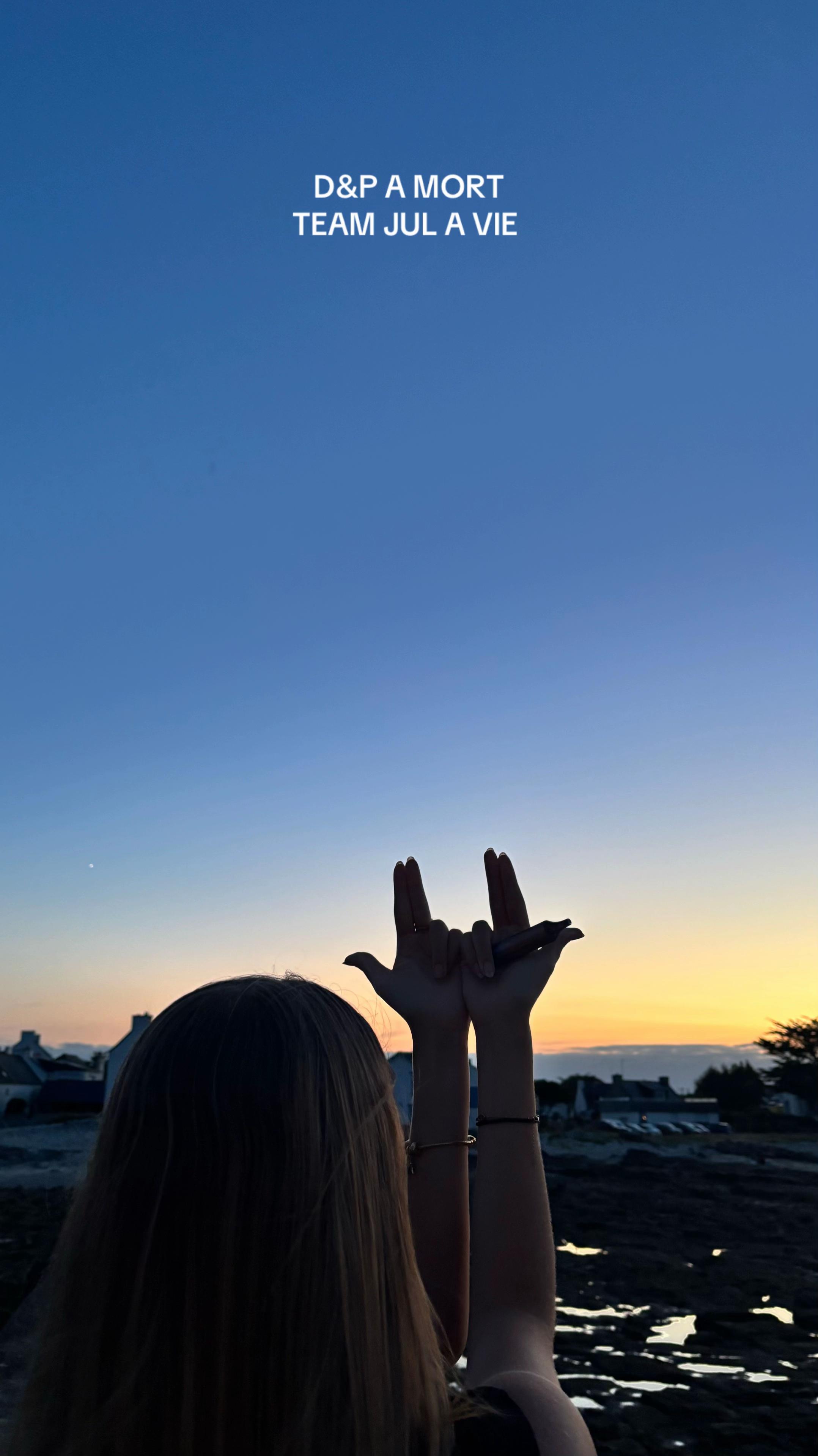 @𝐂𝐋𝐀𝐑𝐀