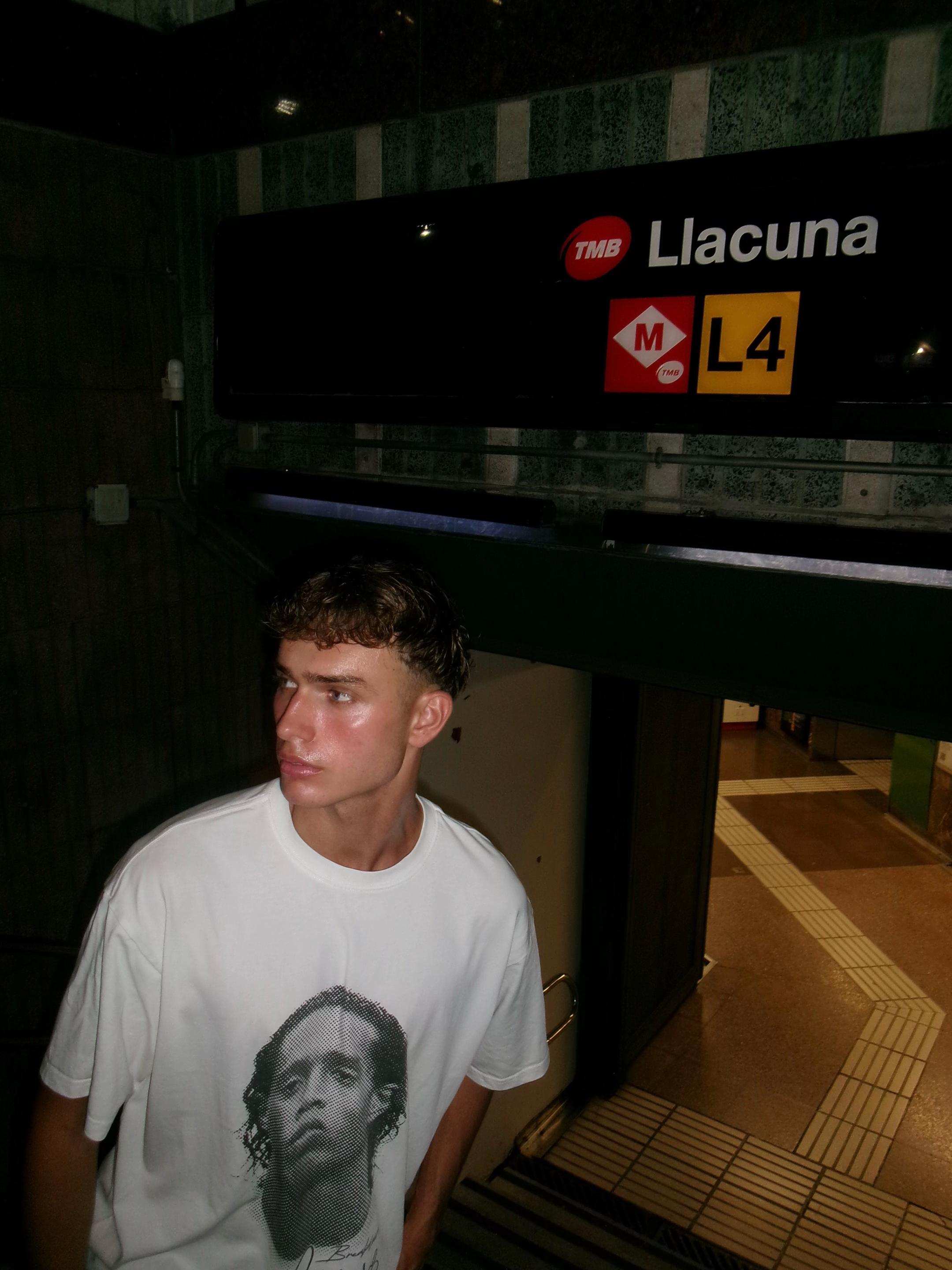 @𝕭𝖊𝖓𝖆𝖓