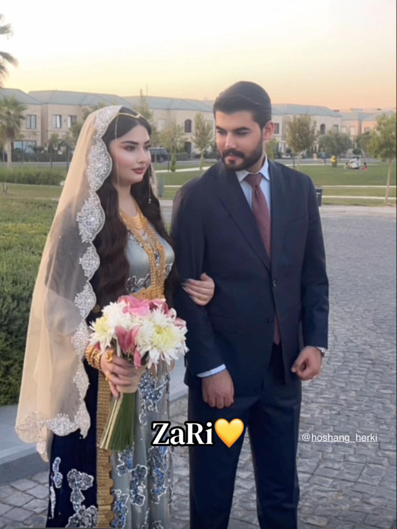 @𝐙𝐚𝐫𝐢💛