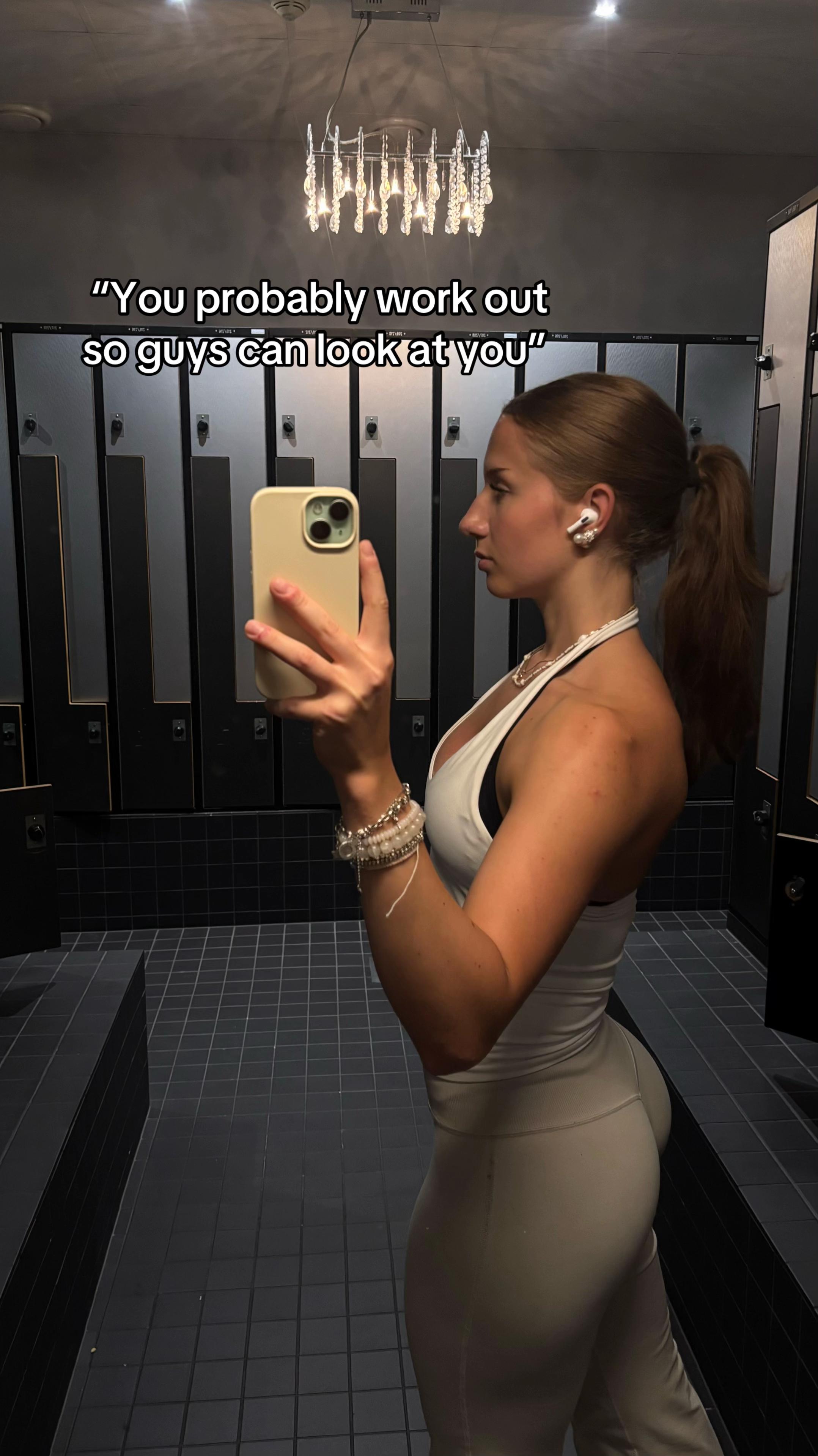 @Sara🔥