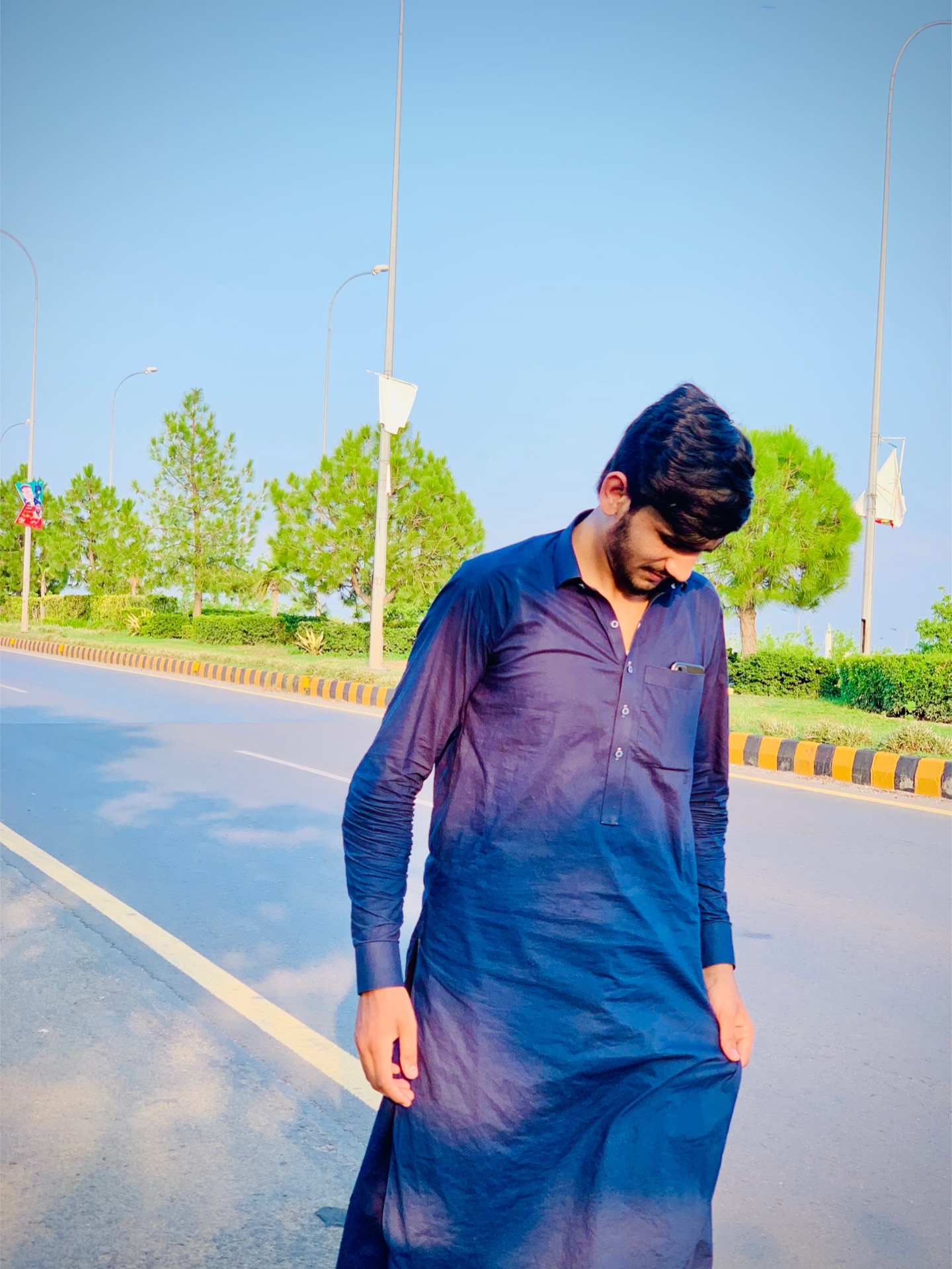 @SHAH G 1996💯🦅