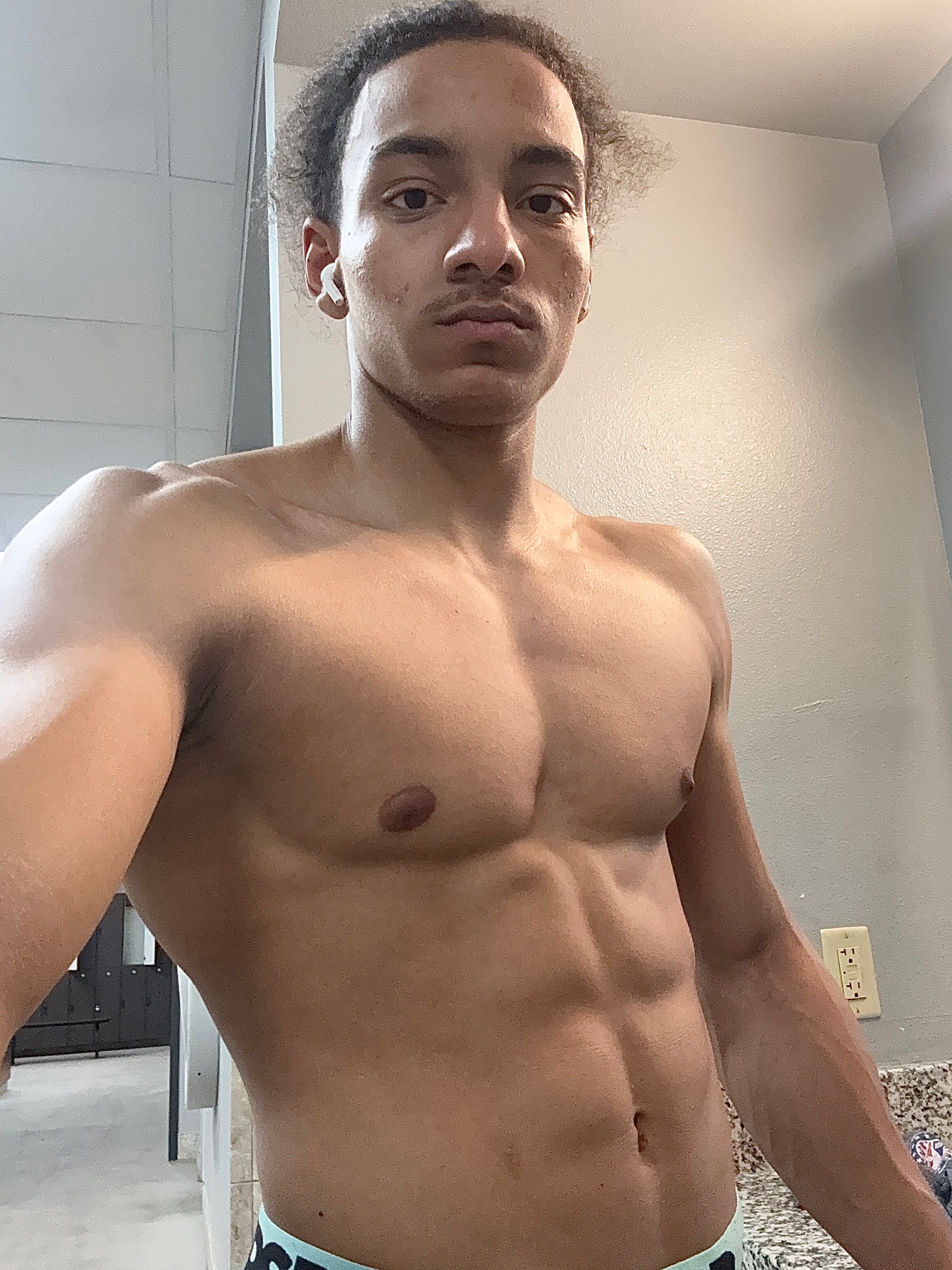 @seantoofit