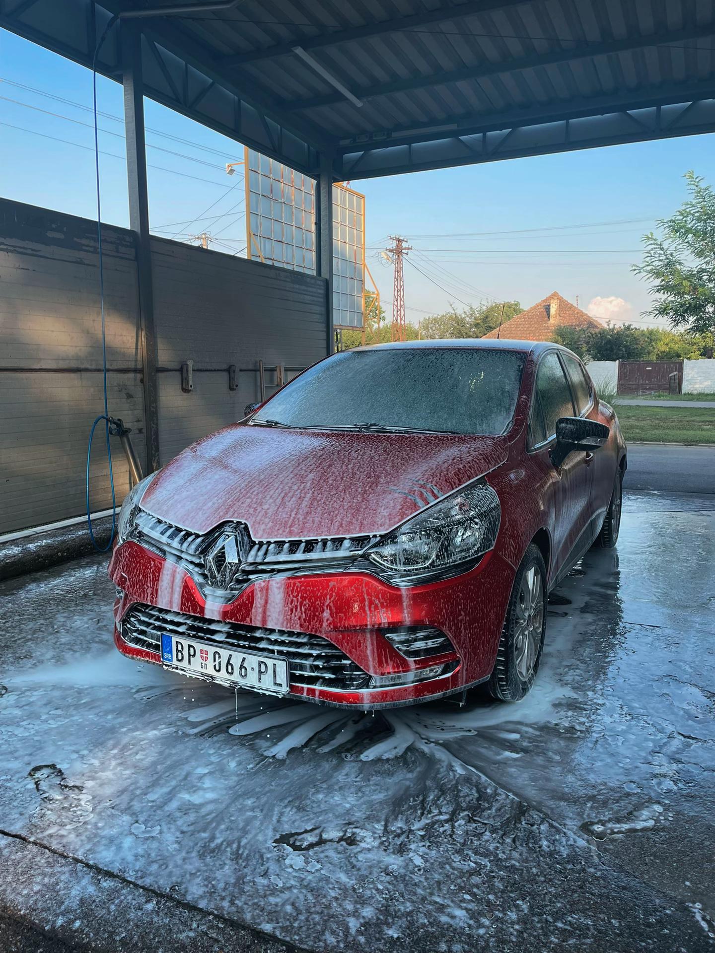 @vujkovv_08