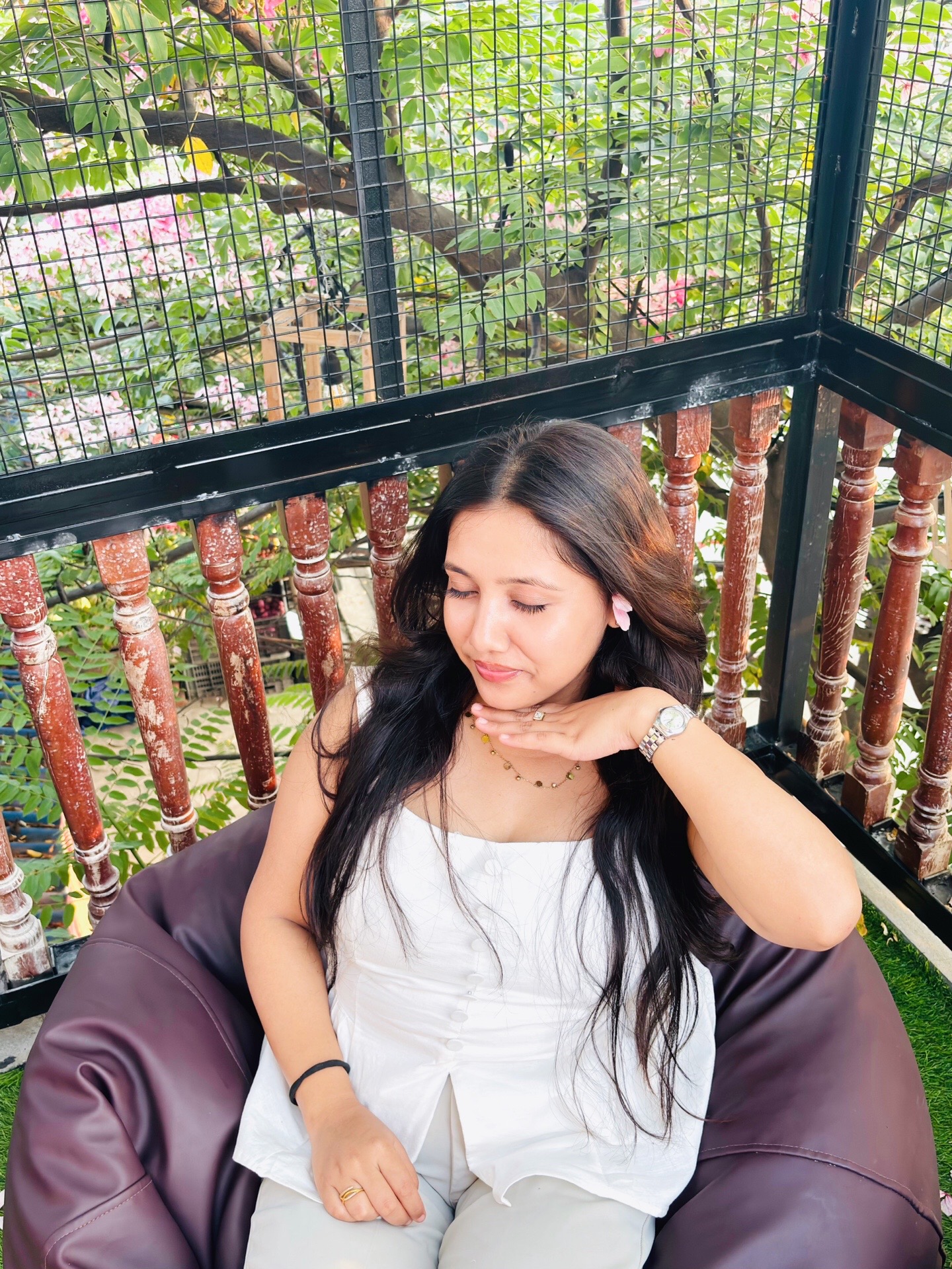 @Who_is_aeshika