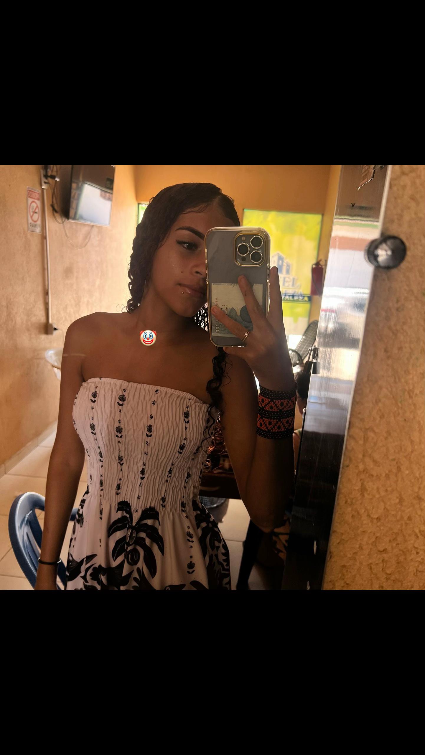 @Lanny🎭🤡🖤