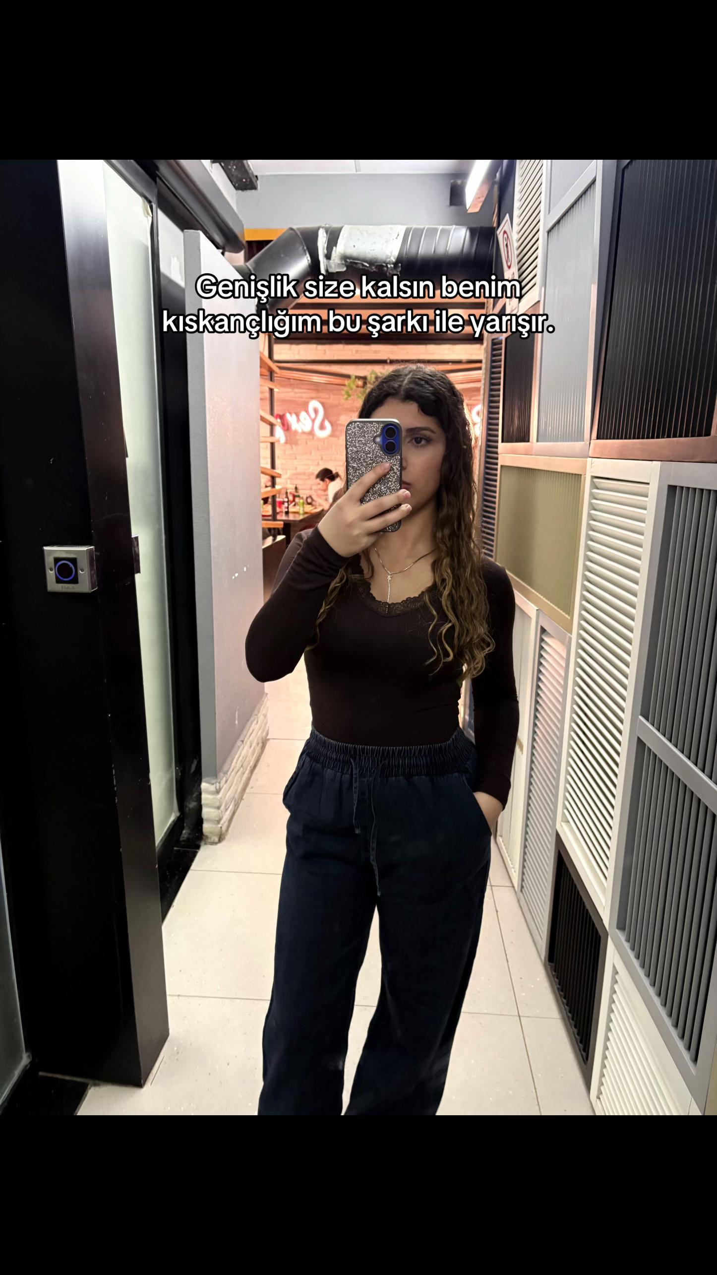 @user563365494721