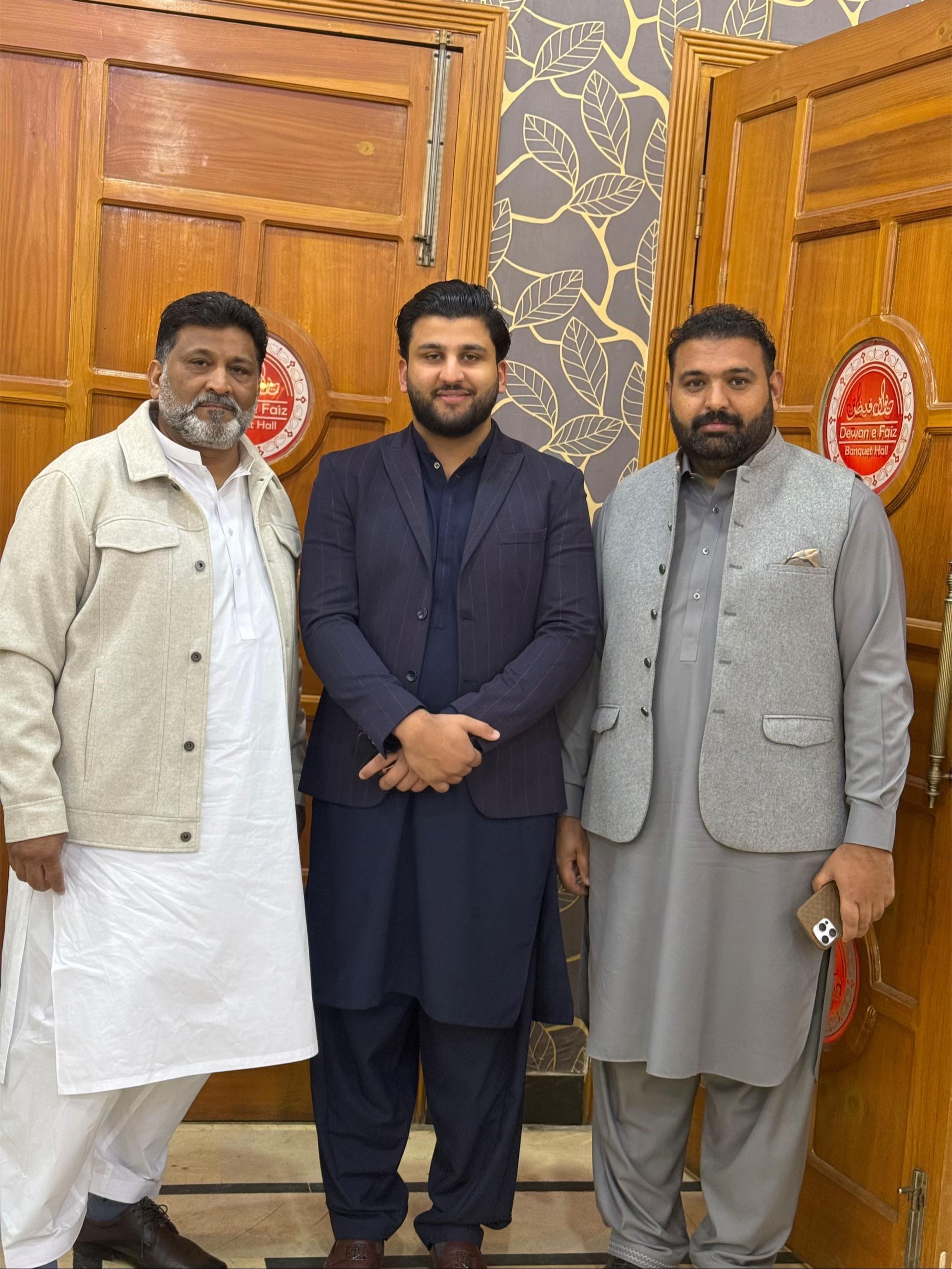 @ABDULLAH(Hussain Motors).