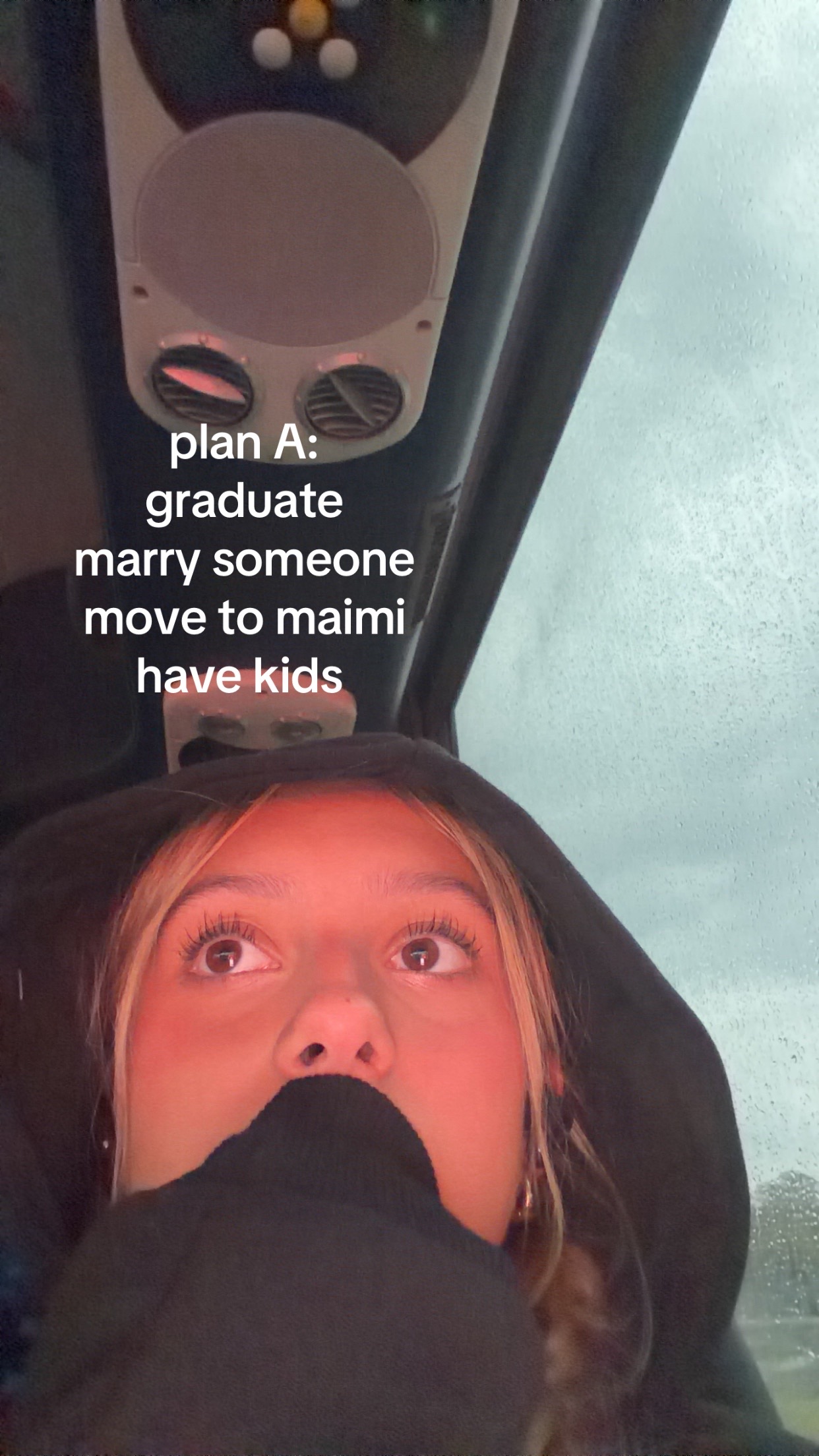 @✌️
