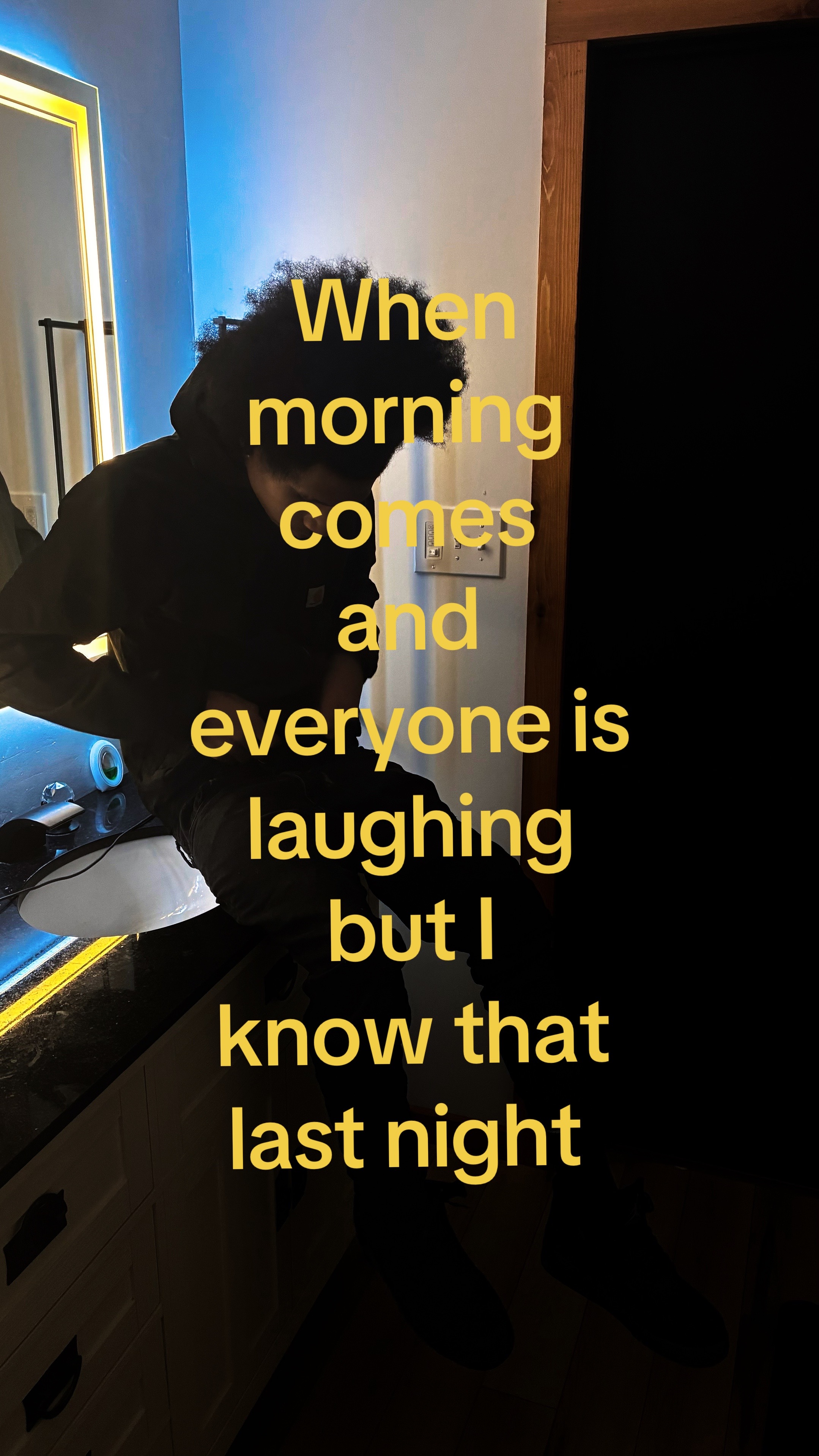 @⃟