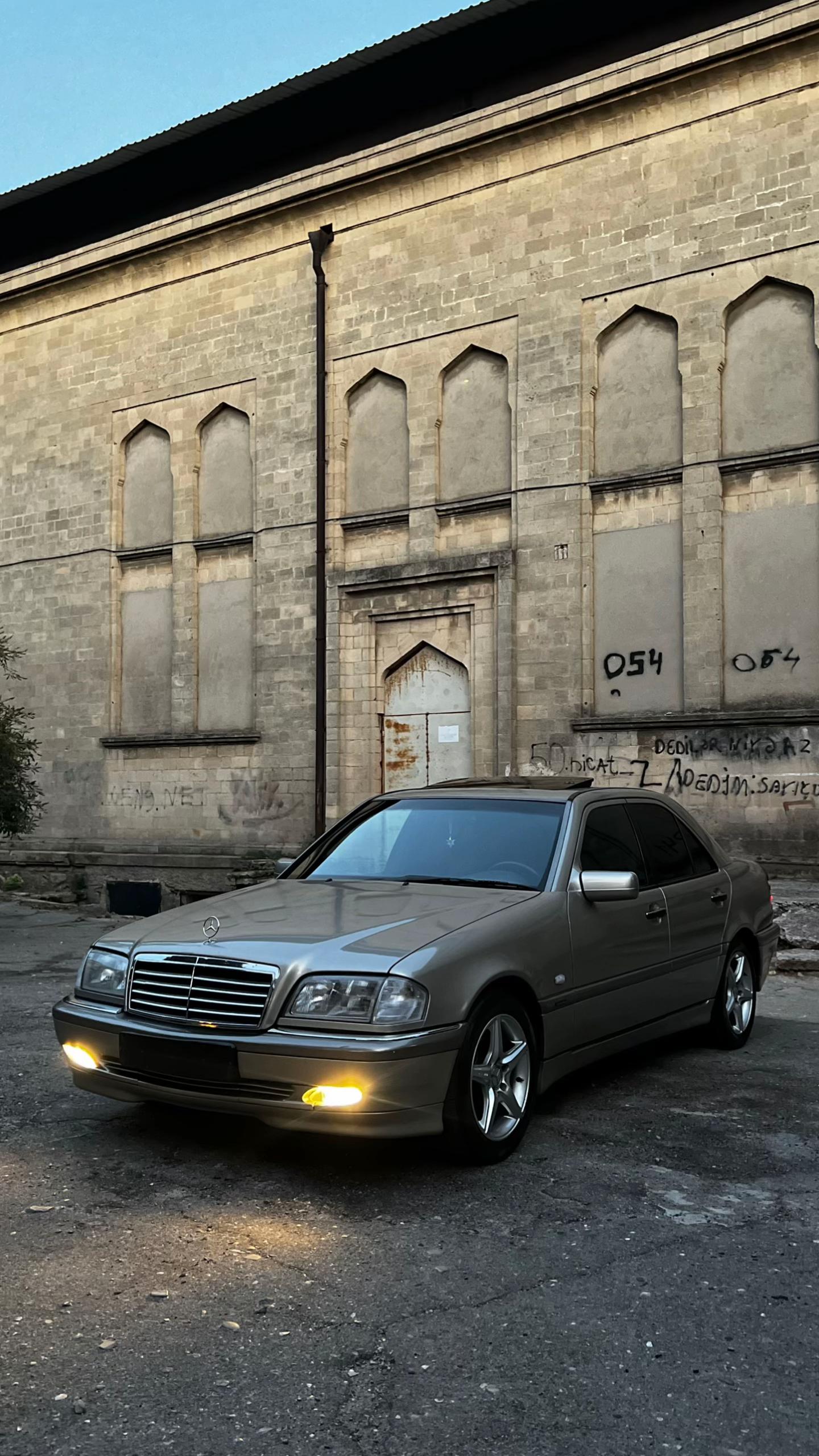 @ℒ𝒟.41🇦🇿