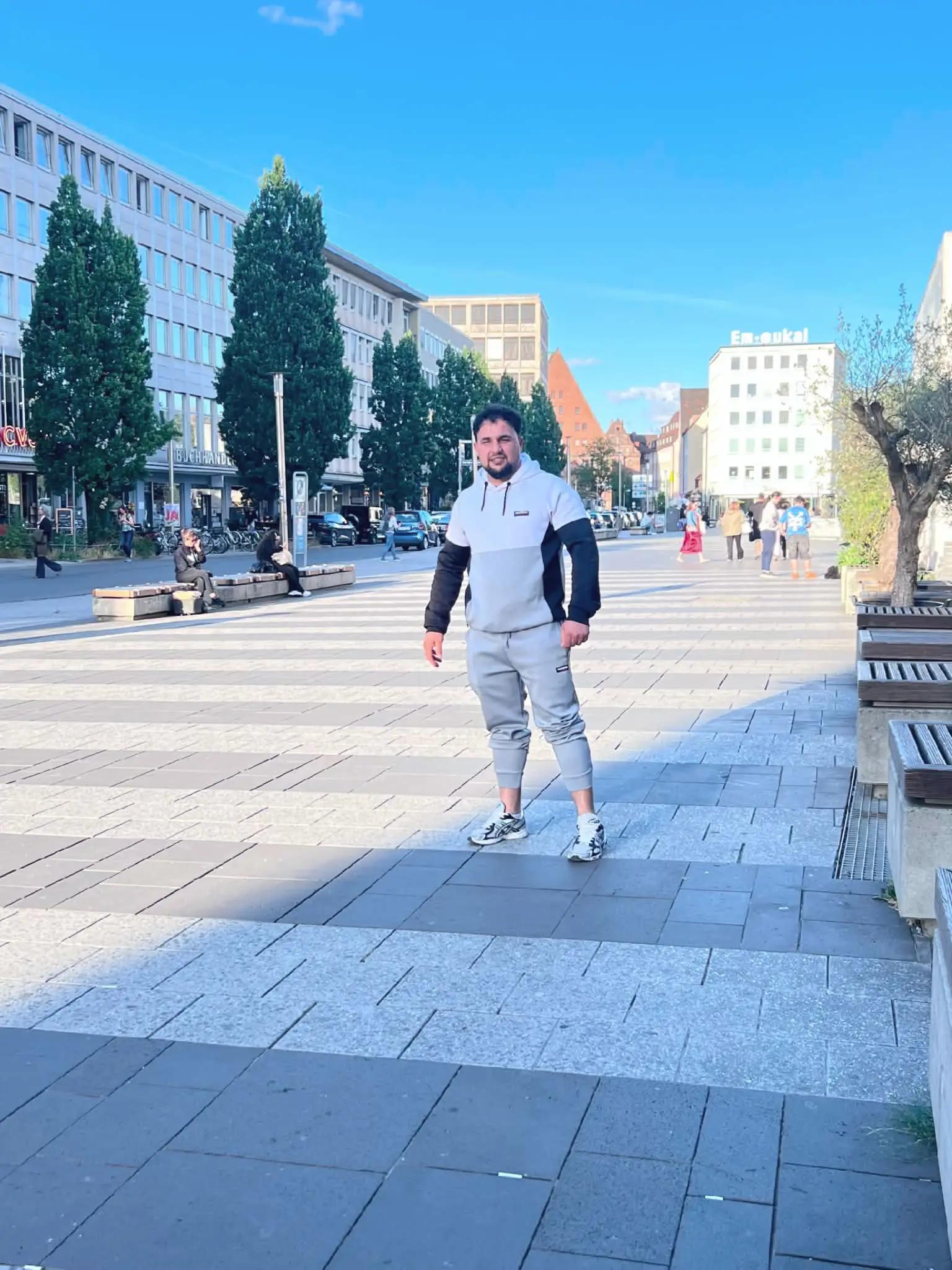 @Rehan Hotak🇦🇫🇩🇪