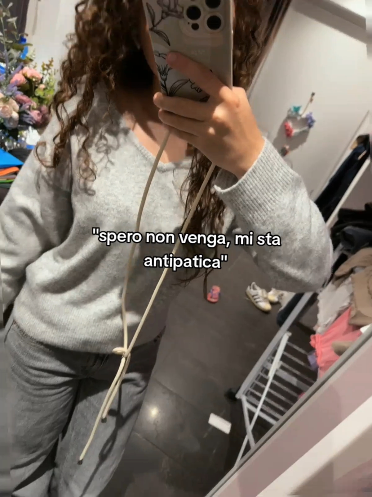 @LaNickiMinaj_2 ⎊