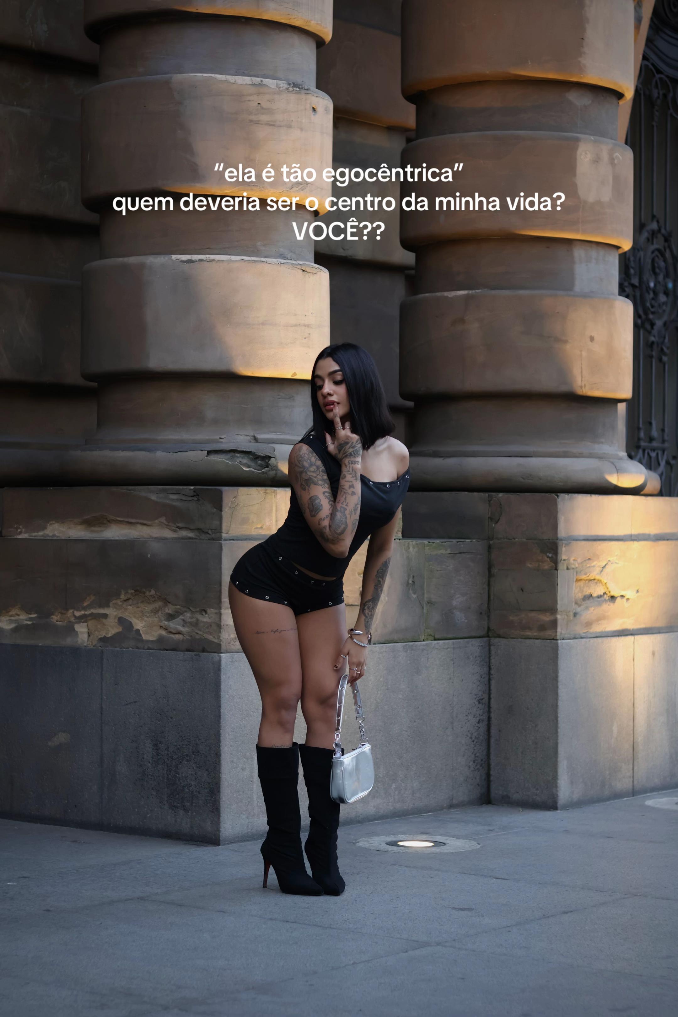 @Thaina Rocha 🐺