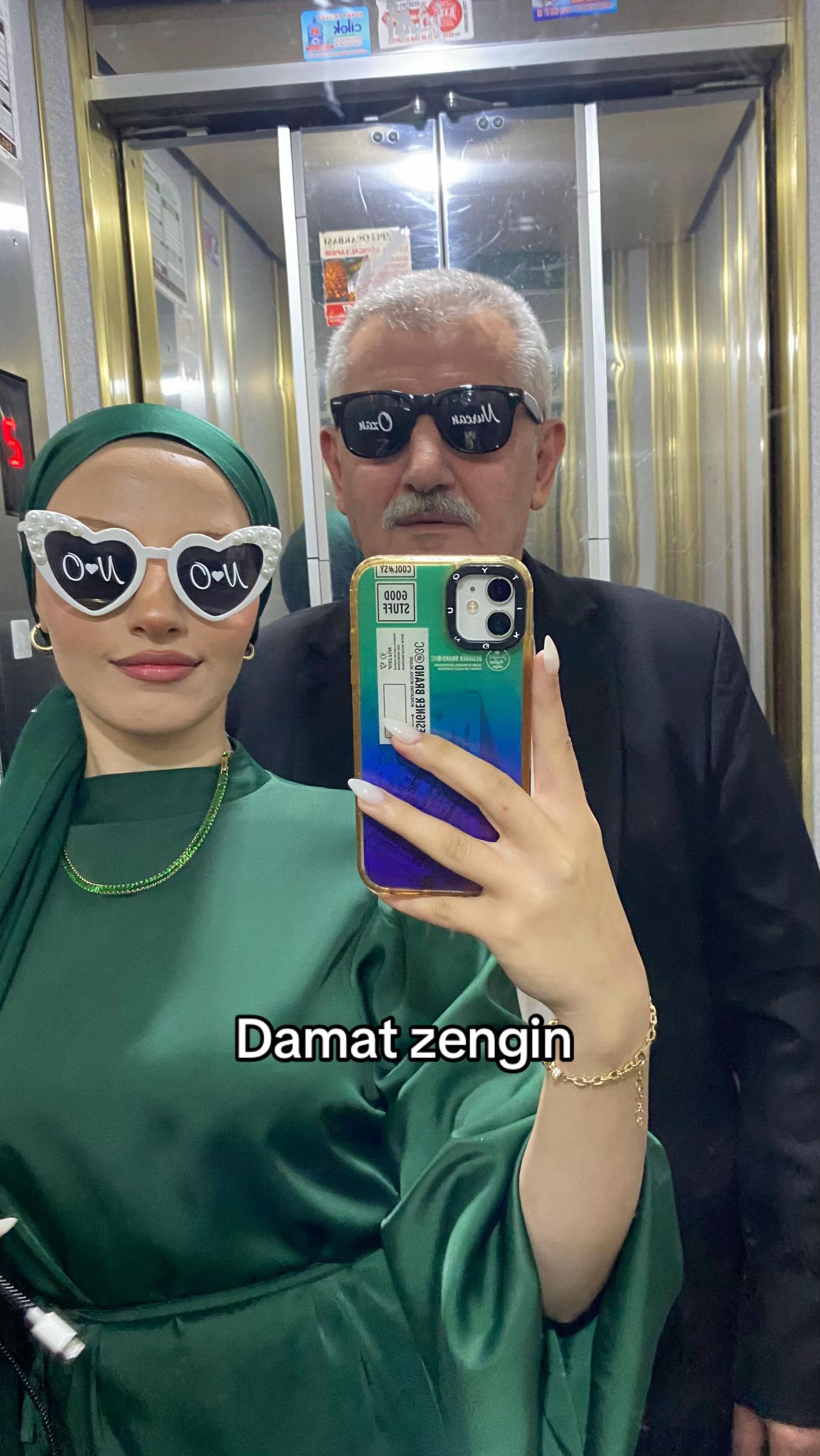 @Nesli