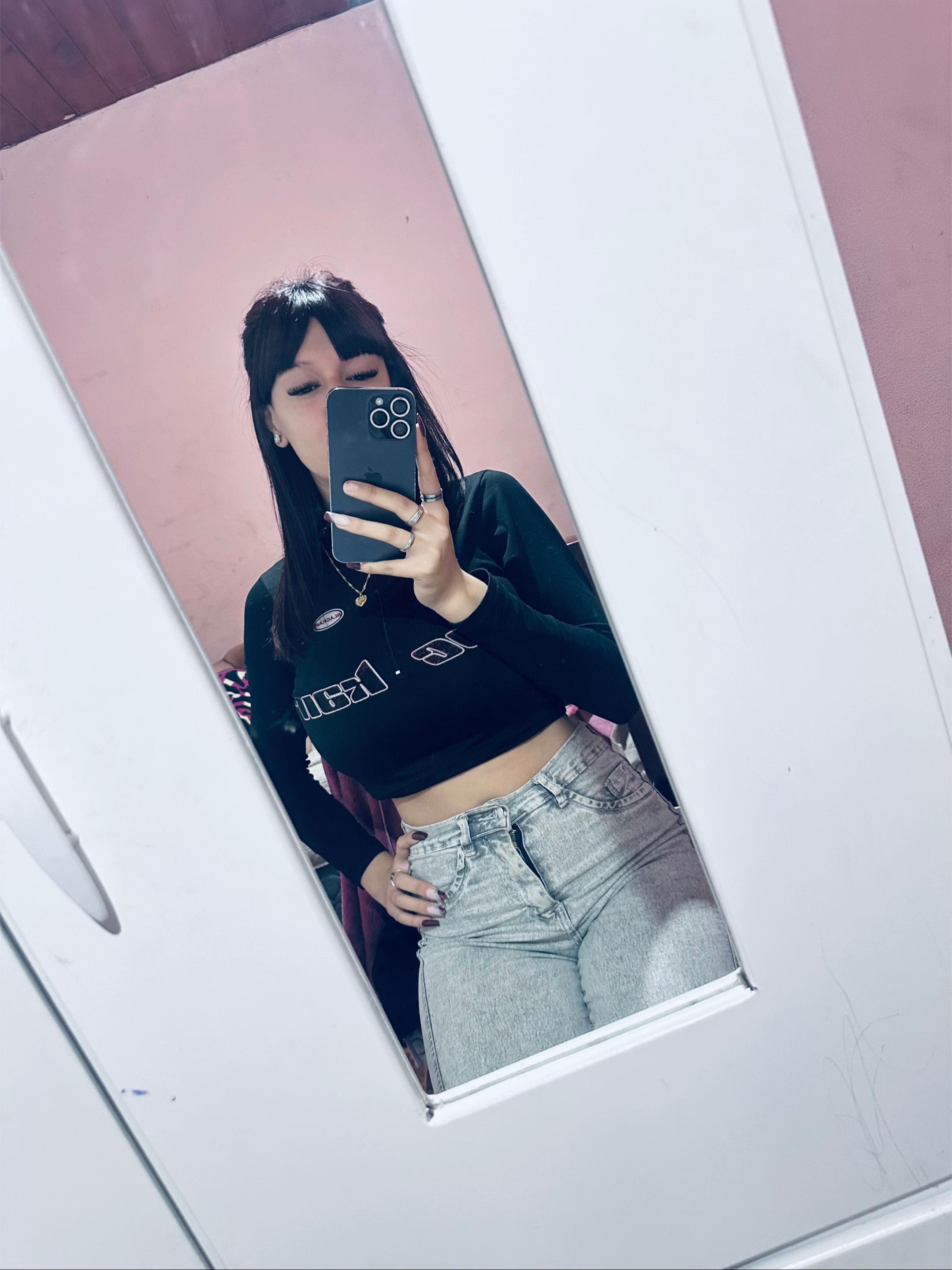 @moreena