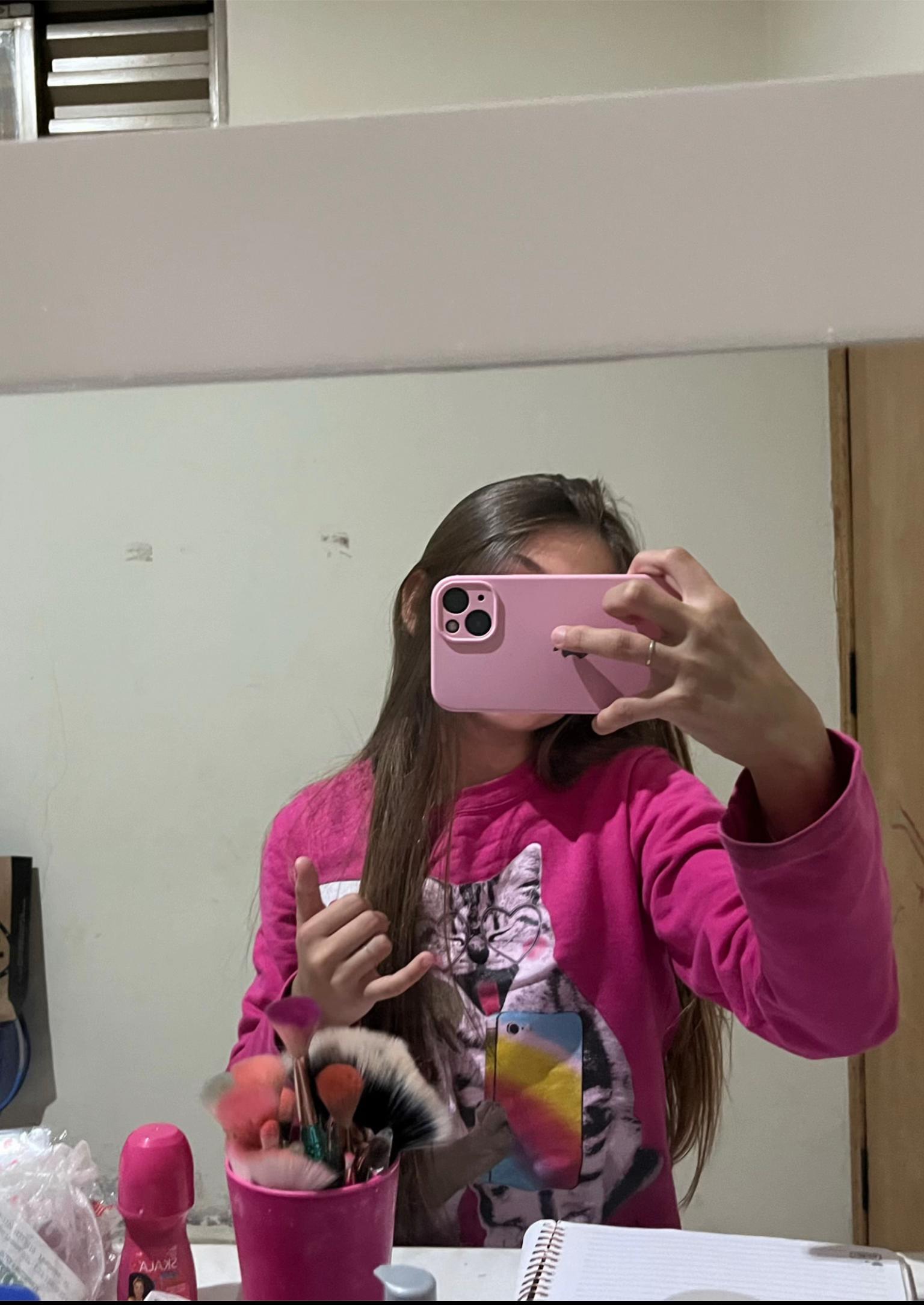 @Lavínia🩷✨