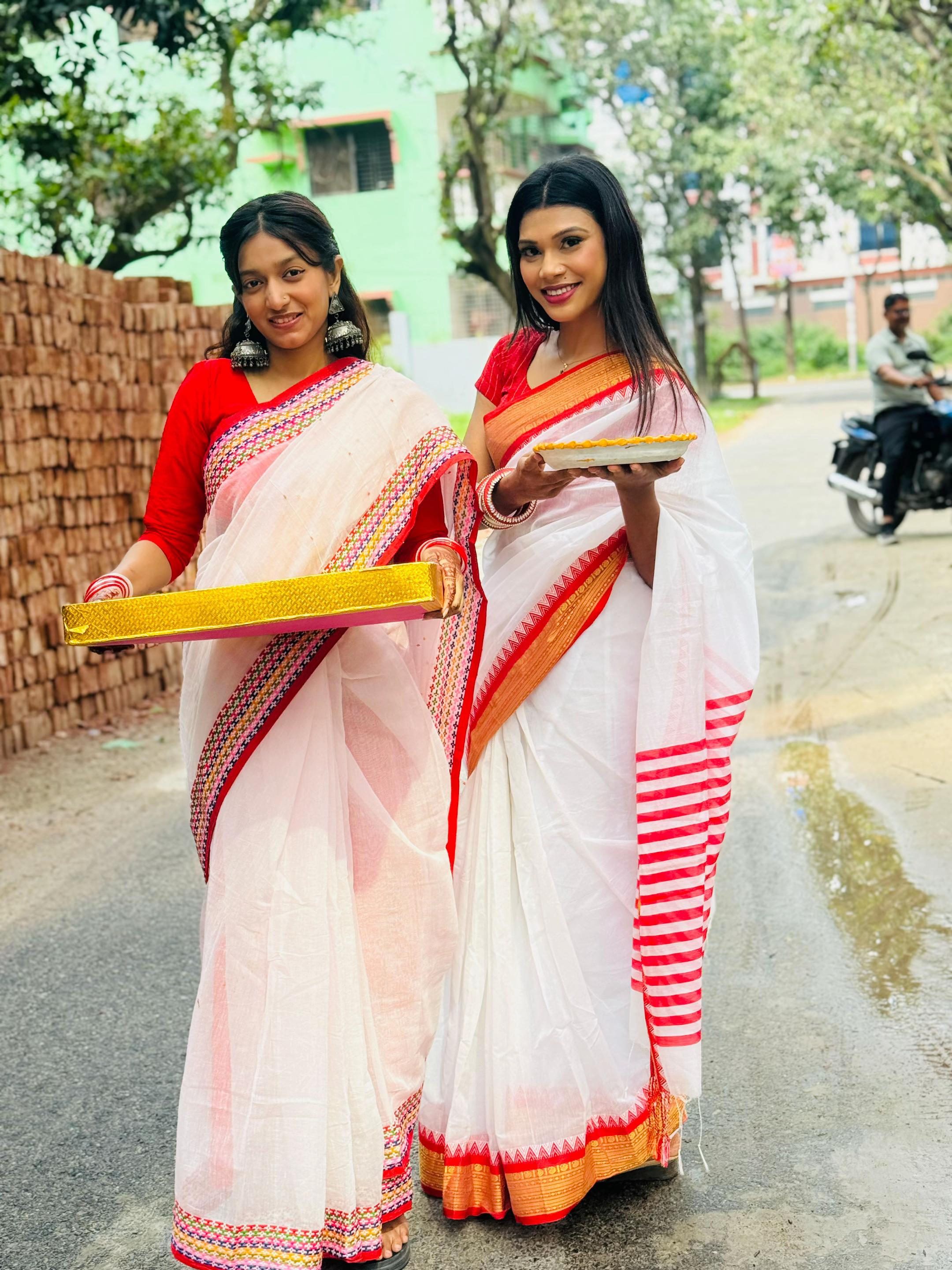 @👩🎓⚖️Arshi +(আরু)⚖️🎓