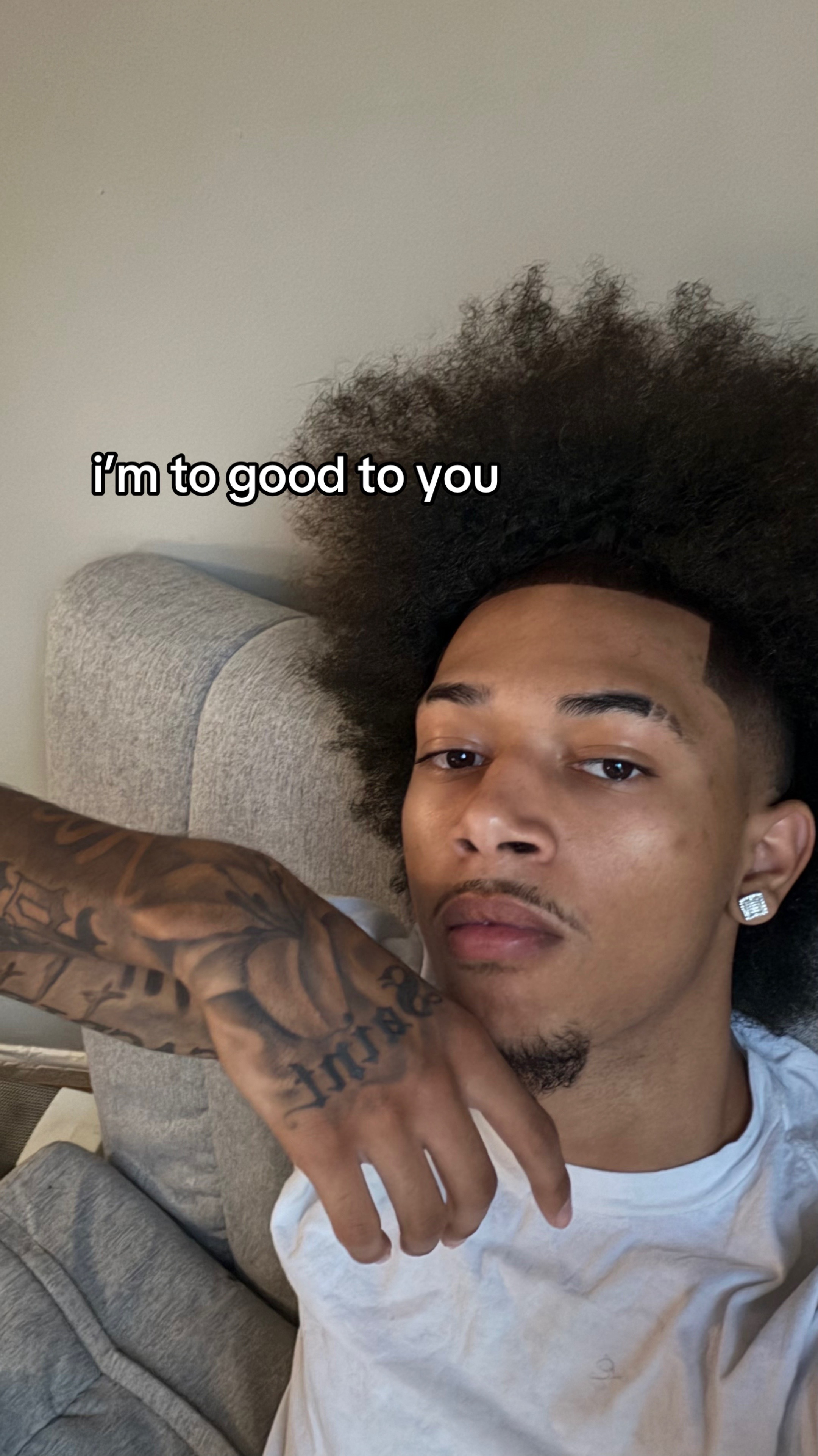 @cj ®