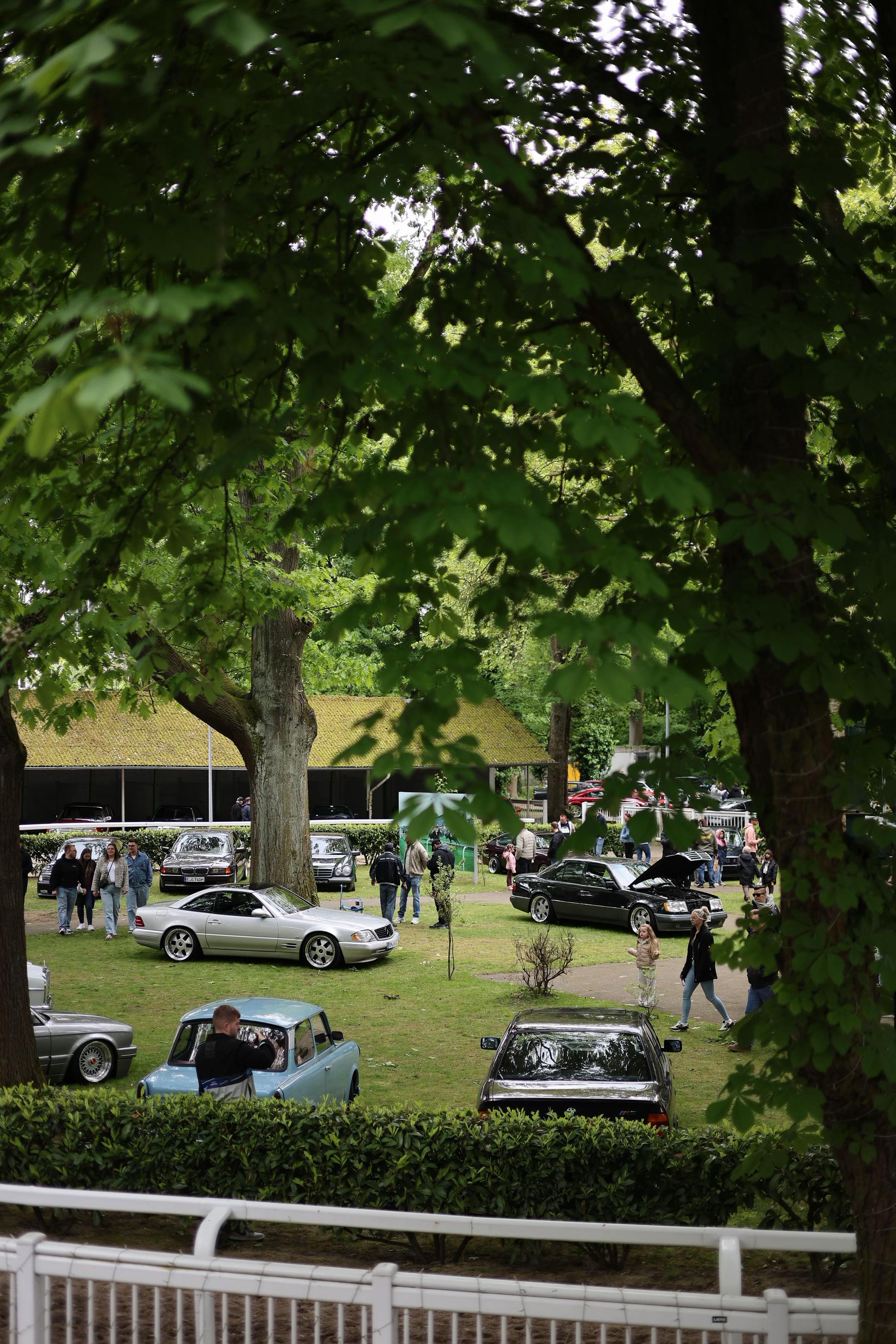 @Classic Car Society