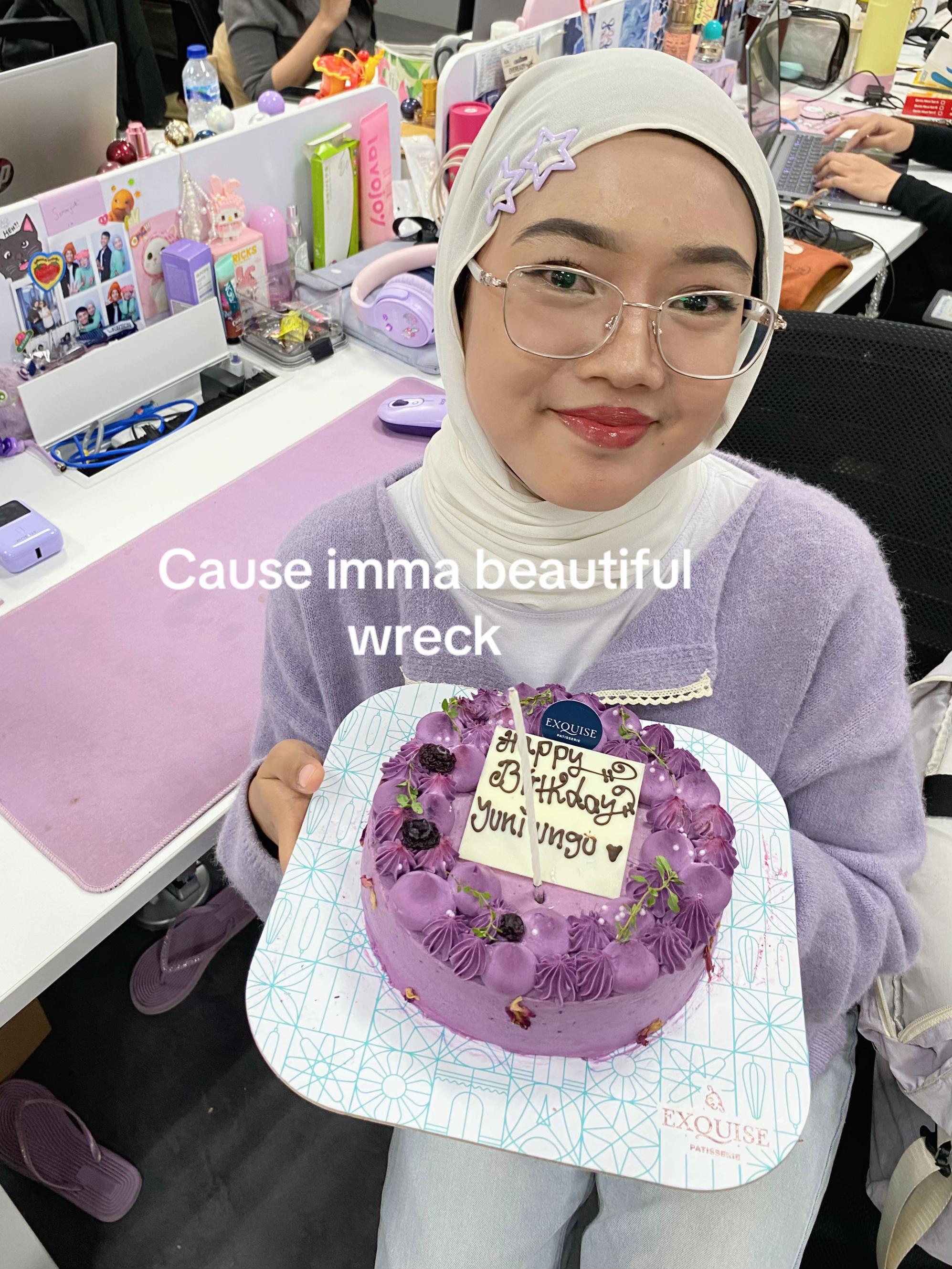 @yun | life laugh love lilac