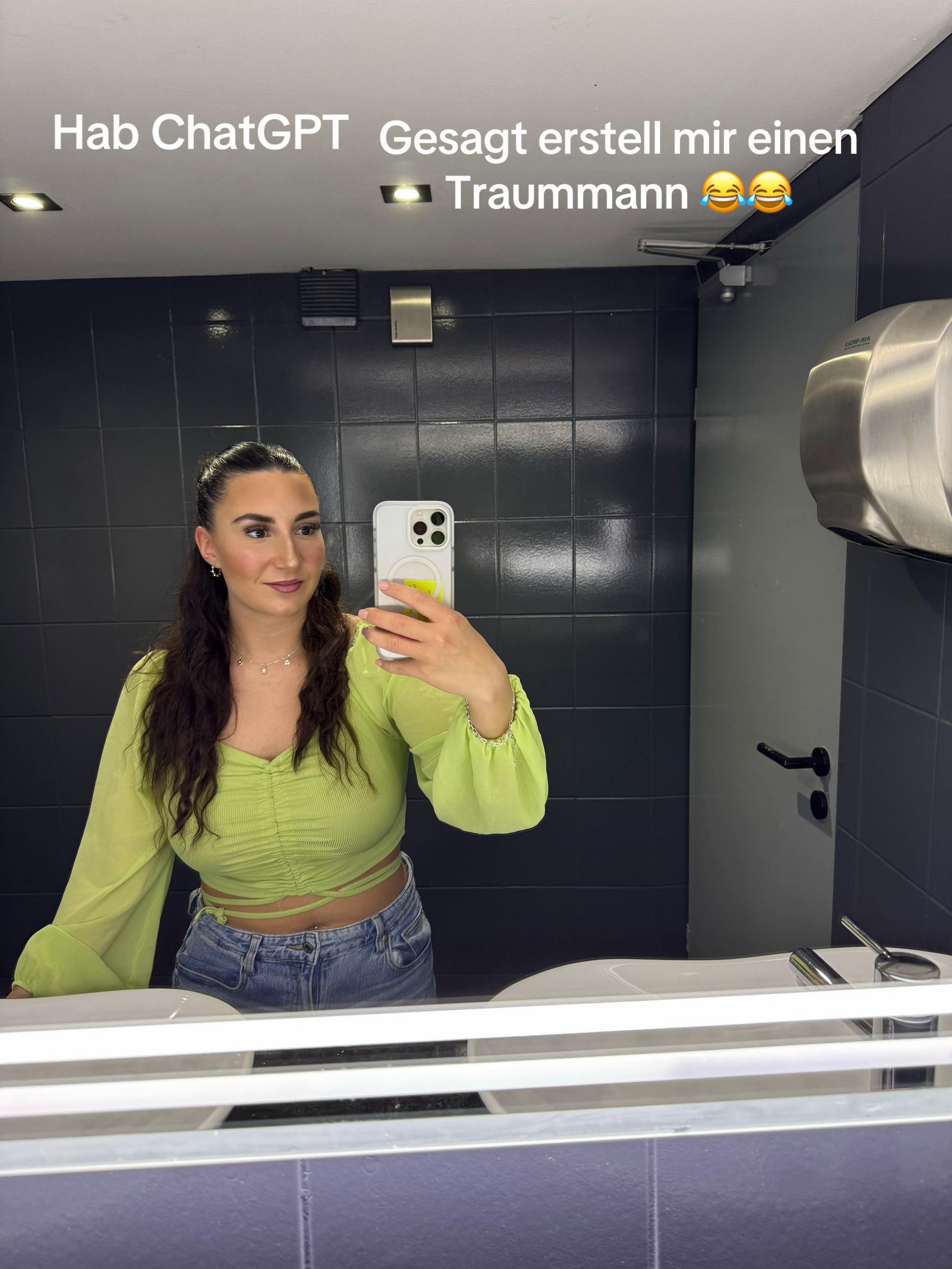 @Lara200205