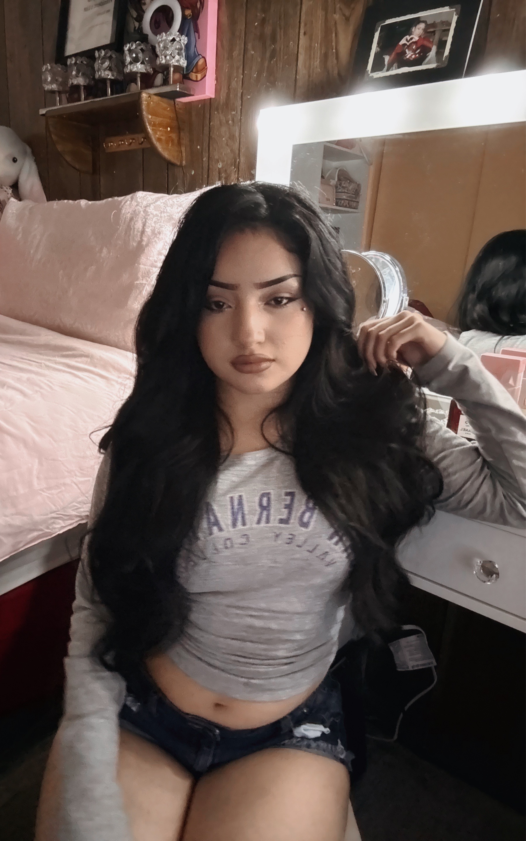 @desirina.xx
