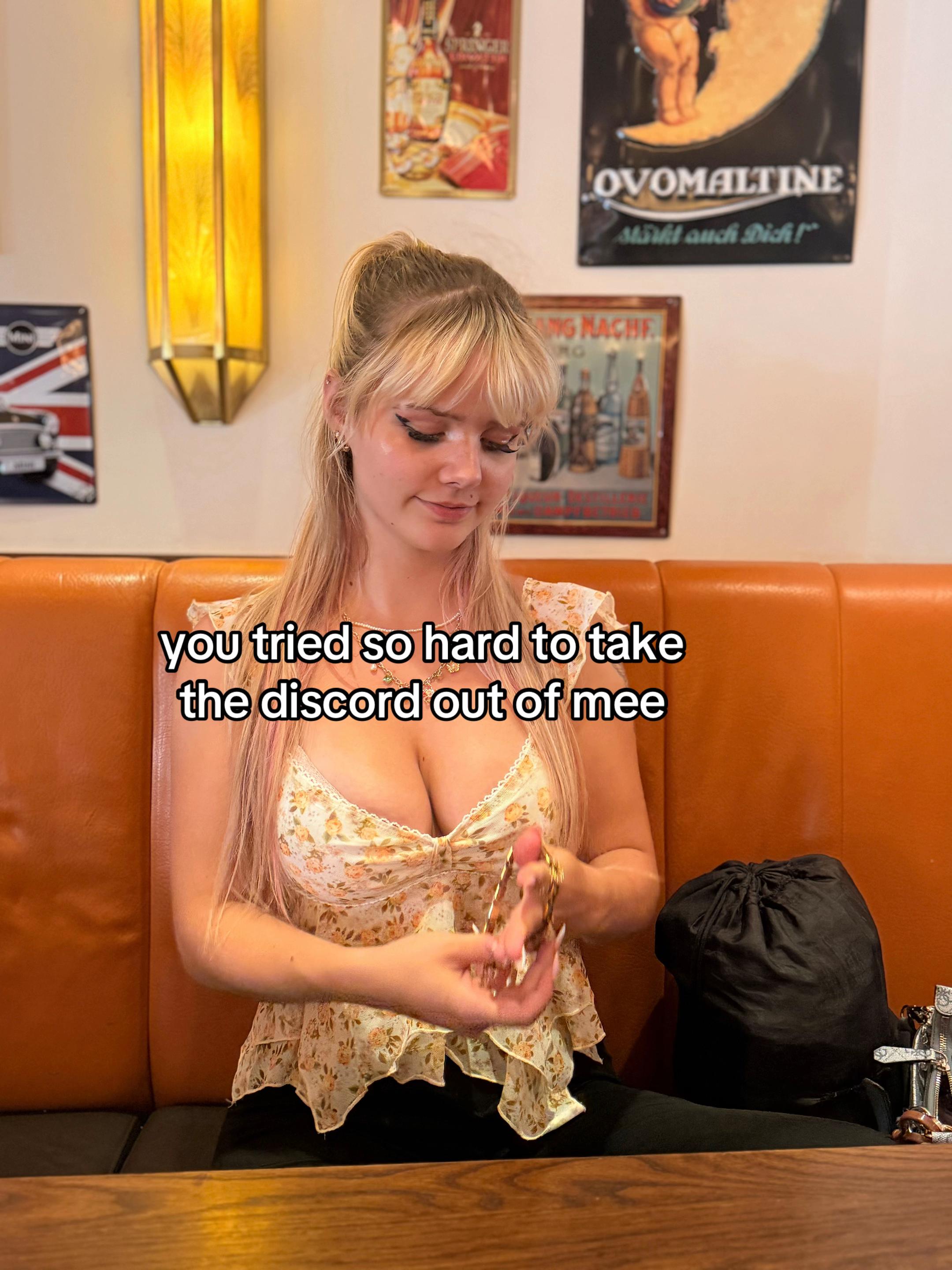 @Layla🐦🔥