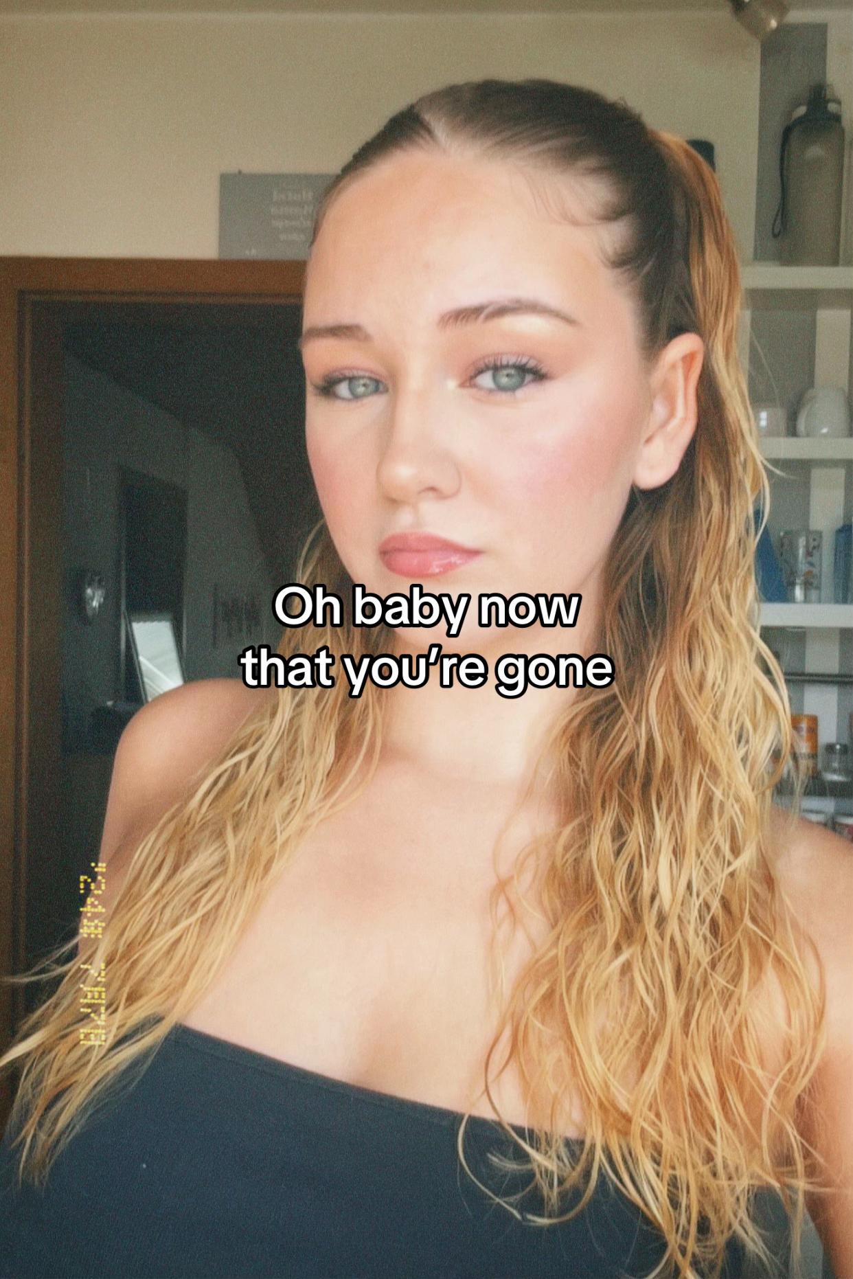 @𝓜𝓮𝓵𝓸𝓭𝔂