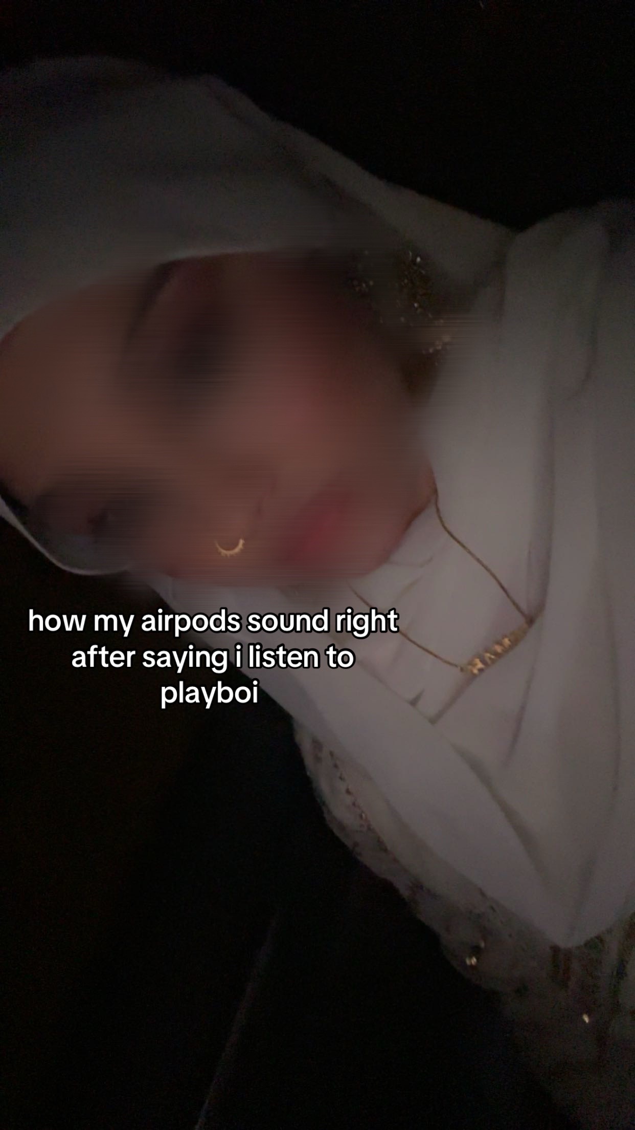@عصمة ރ