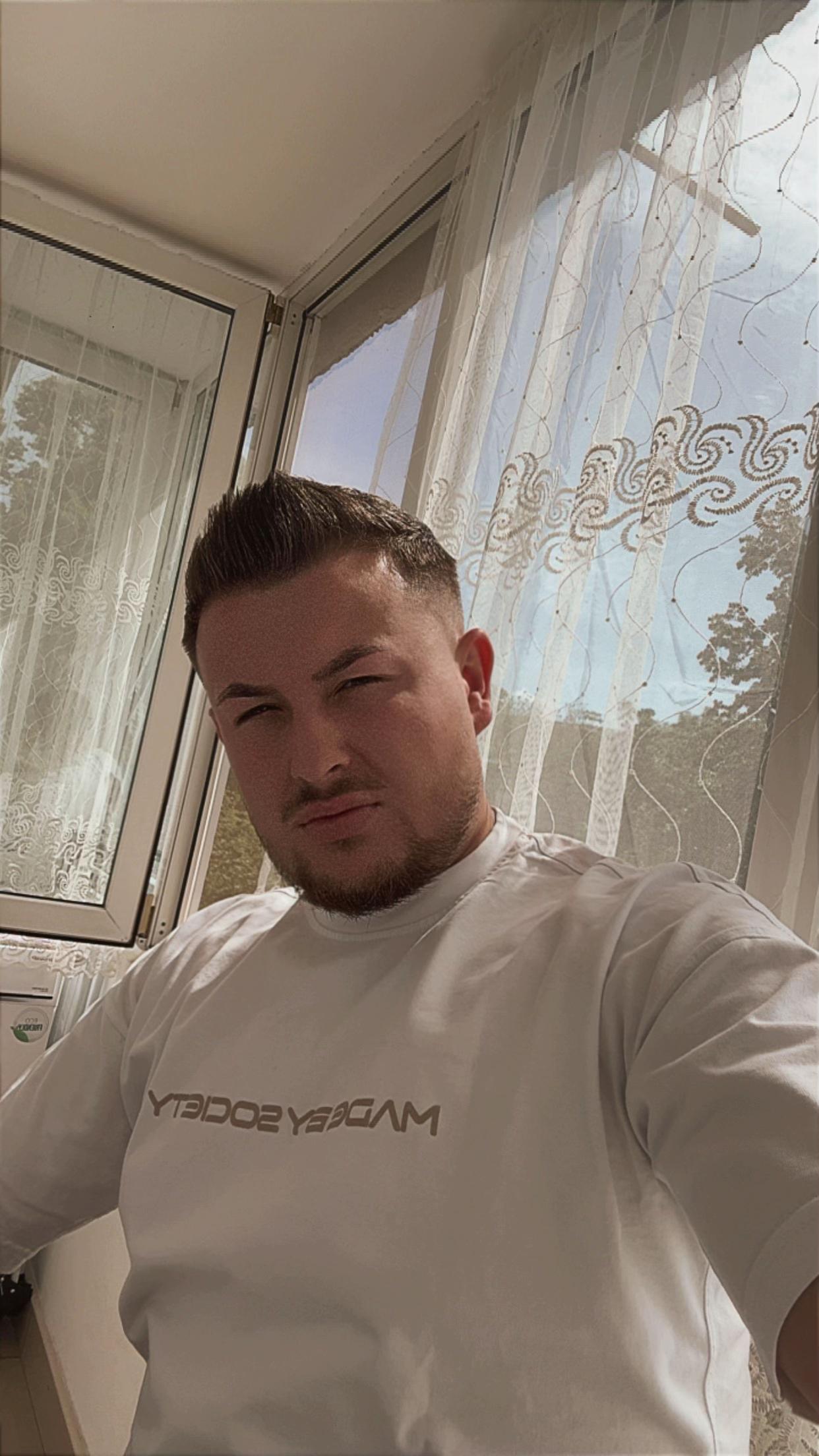 @Clau Tuș