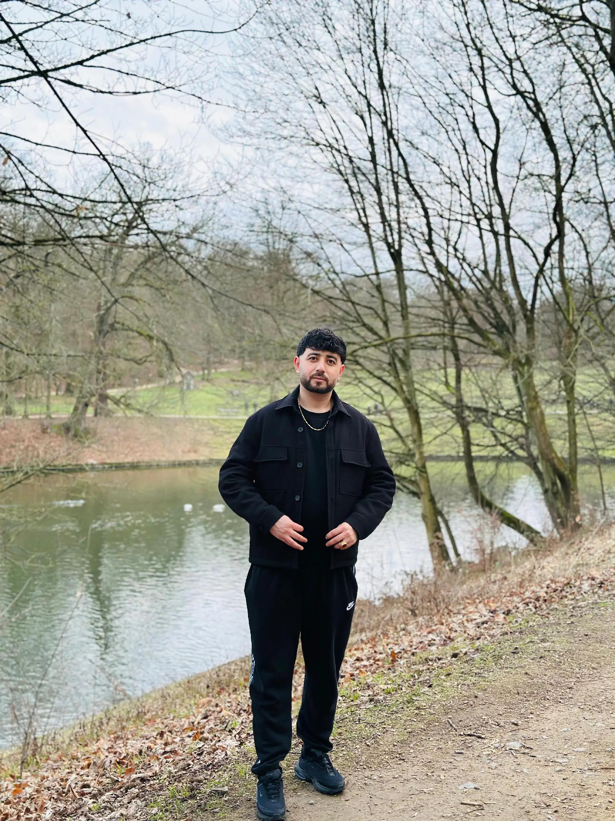 @Abdul Aziz Khnjari🇦🇫🇧🇪