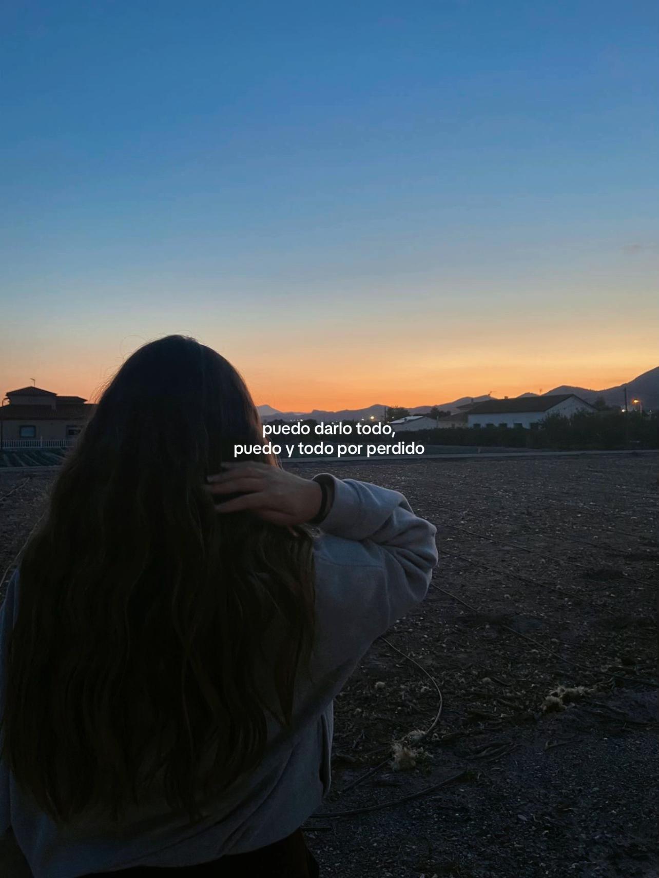 @danae_🖤